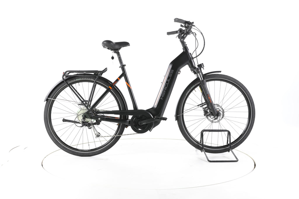 Hercules Intero Trekking E-Bike Tiefeinsteiger - Image 1