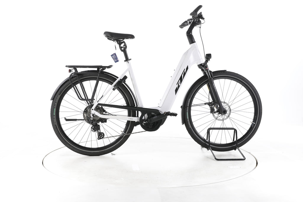 KTM ZEG Cento 10 Plus Trekking E-Bike Tiefeinsteiger - Image 1