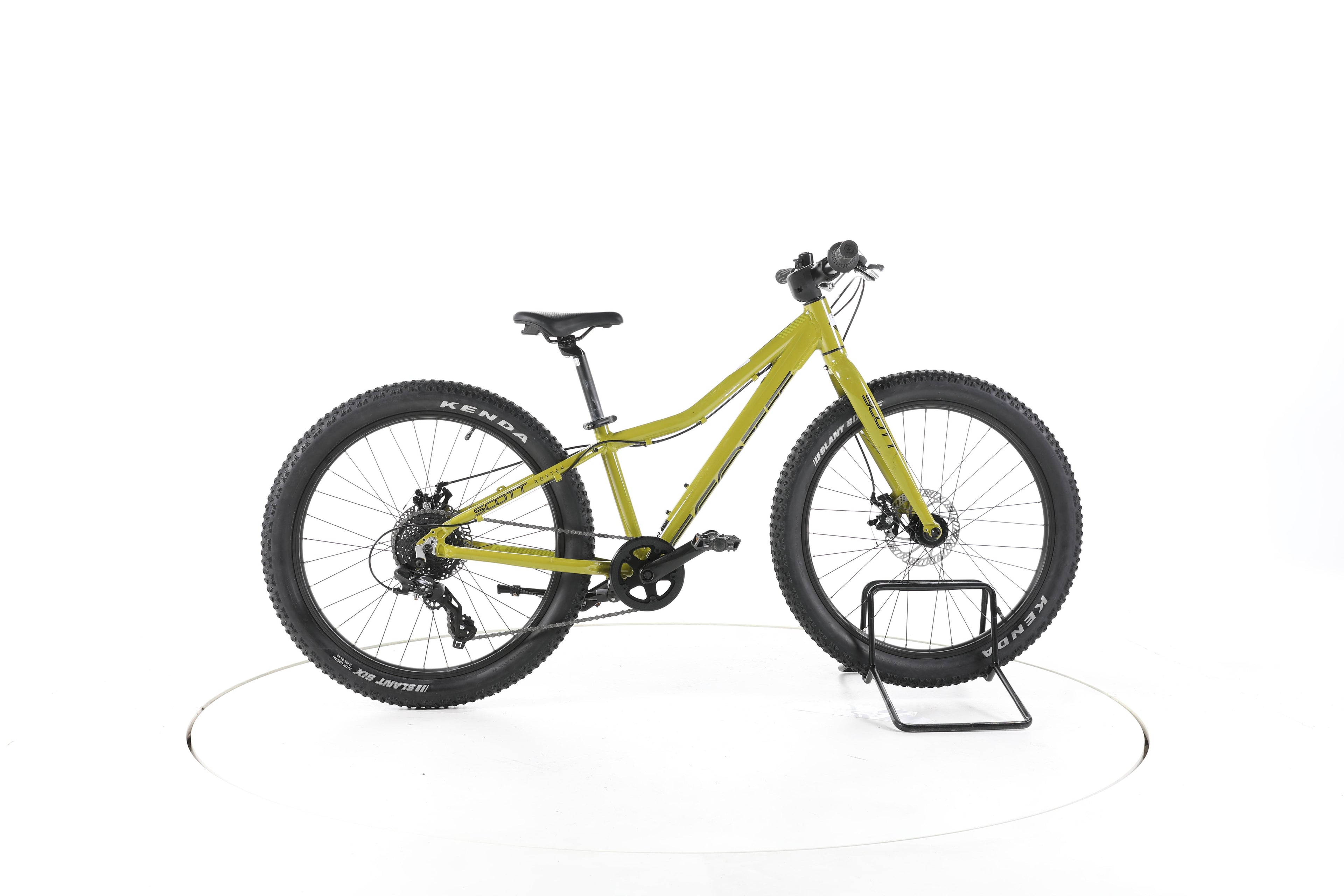 Scott Roxter 24 - Image 1