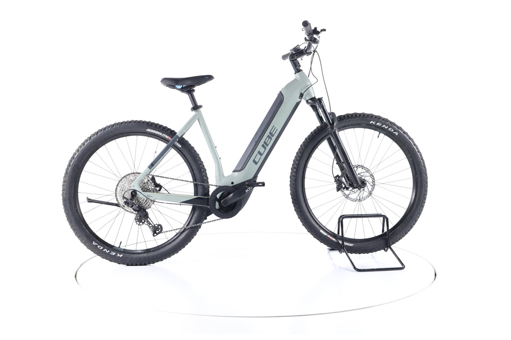 Cube Reaction Hybrid Race Trekking E-Bike Tiefeinsteiger - Image 1