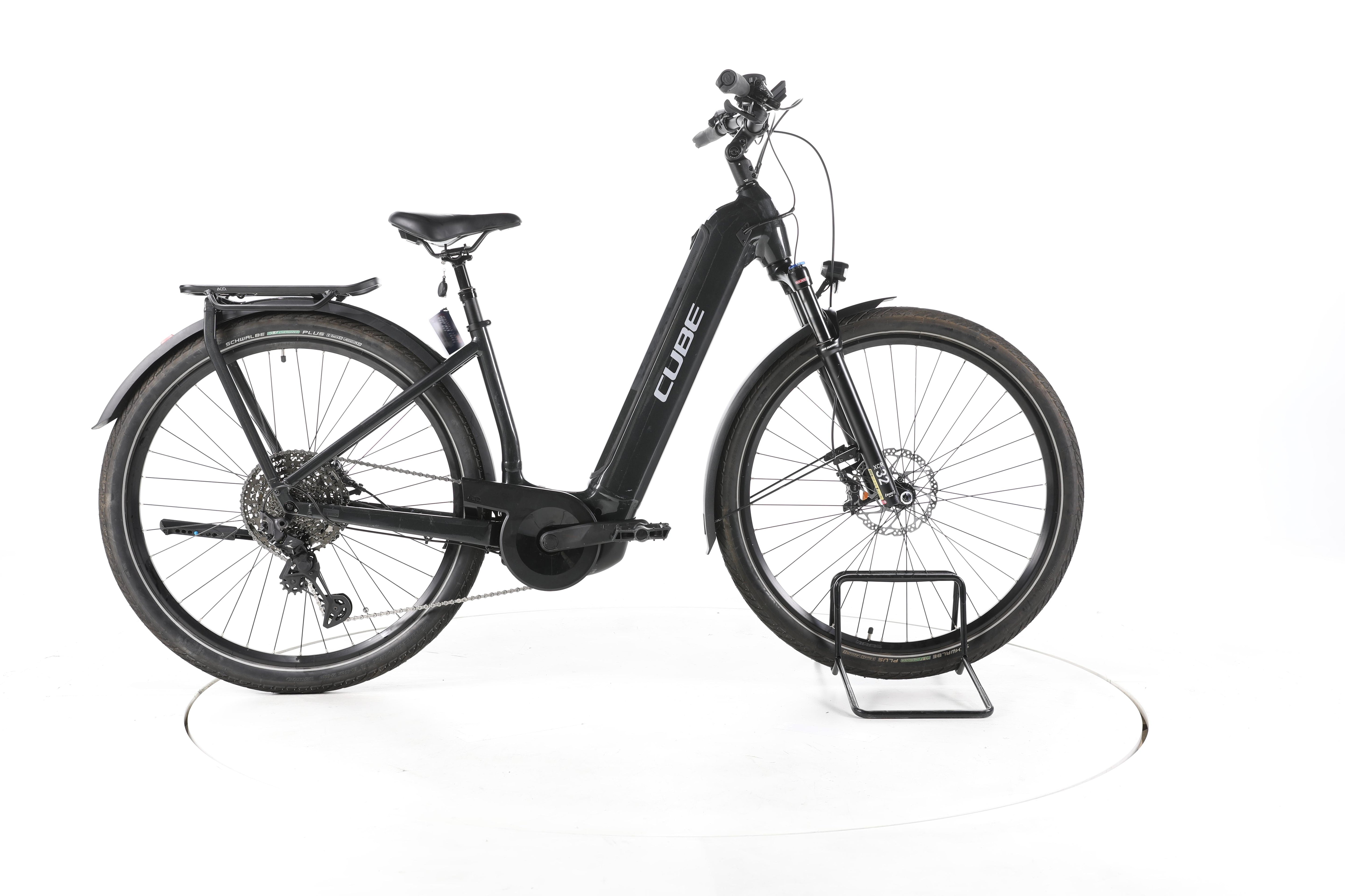 Cube Kathmandu Hybrid EXC Trekking E-Bike Tiefeinsteiger 2024 - Image 1