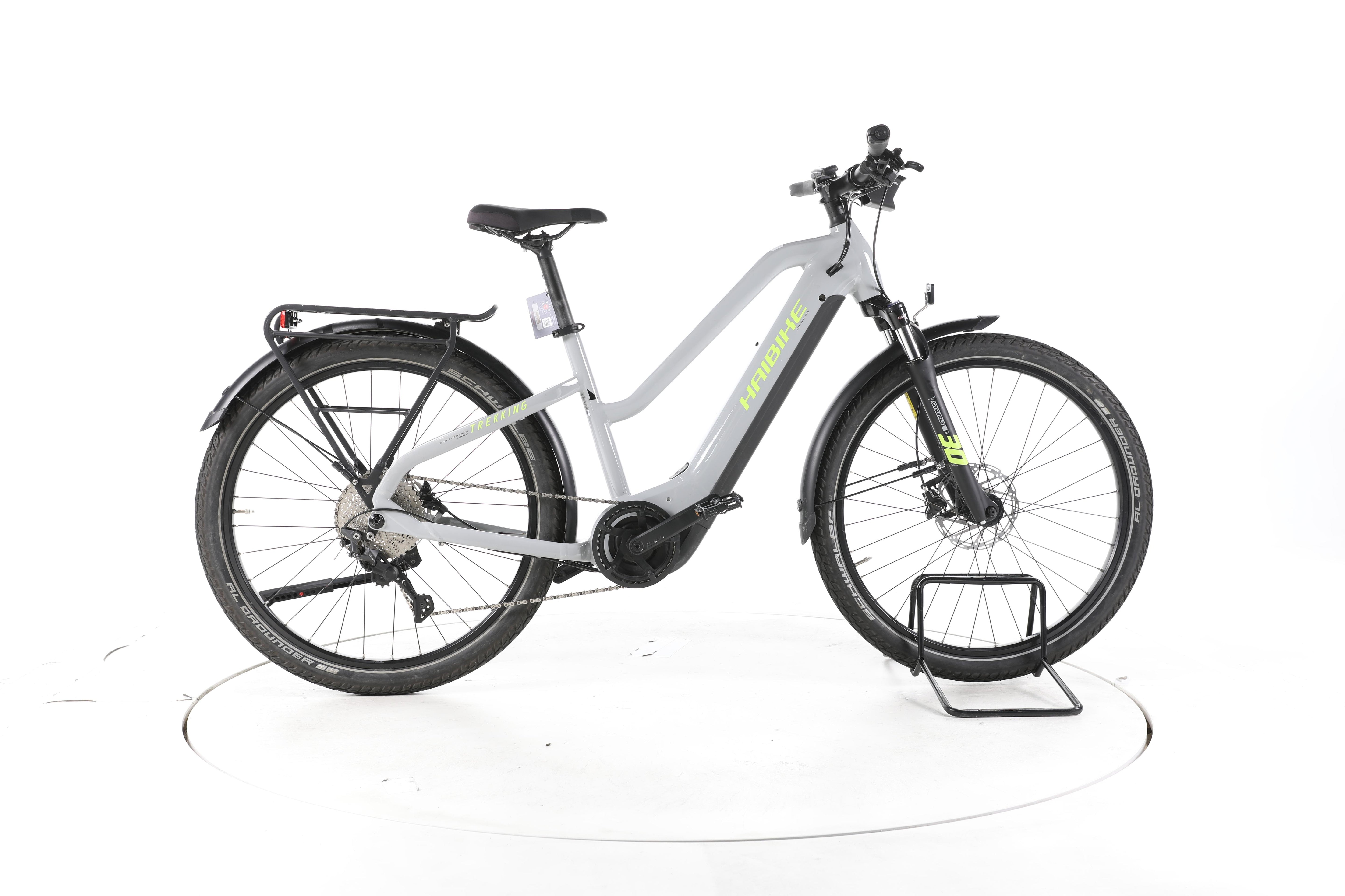 Haibike Trekking 6 Trekking E-Bike Tiefeinsteiger - Image 1