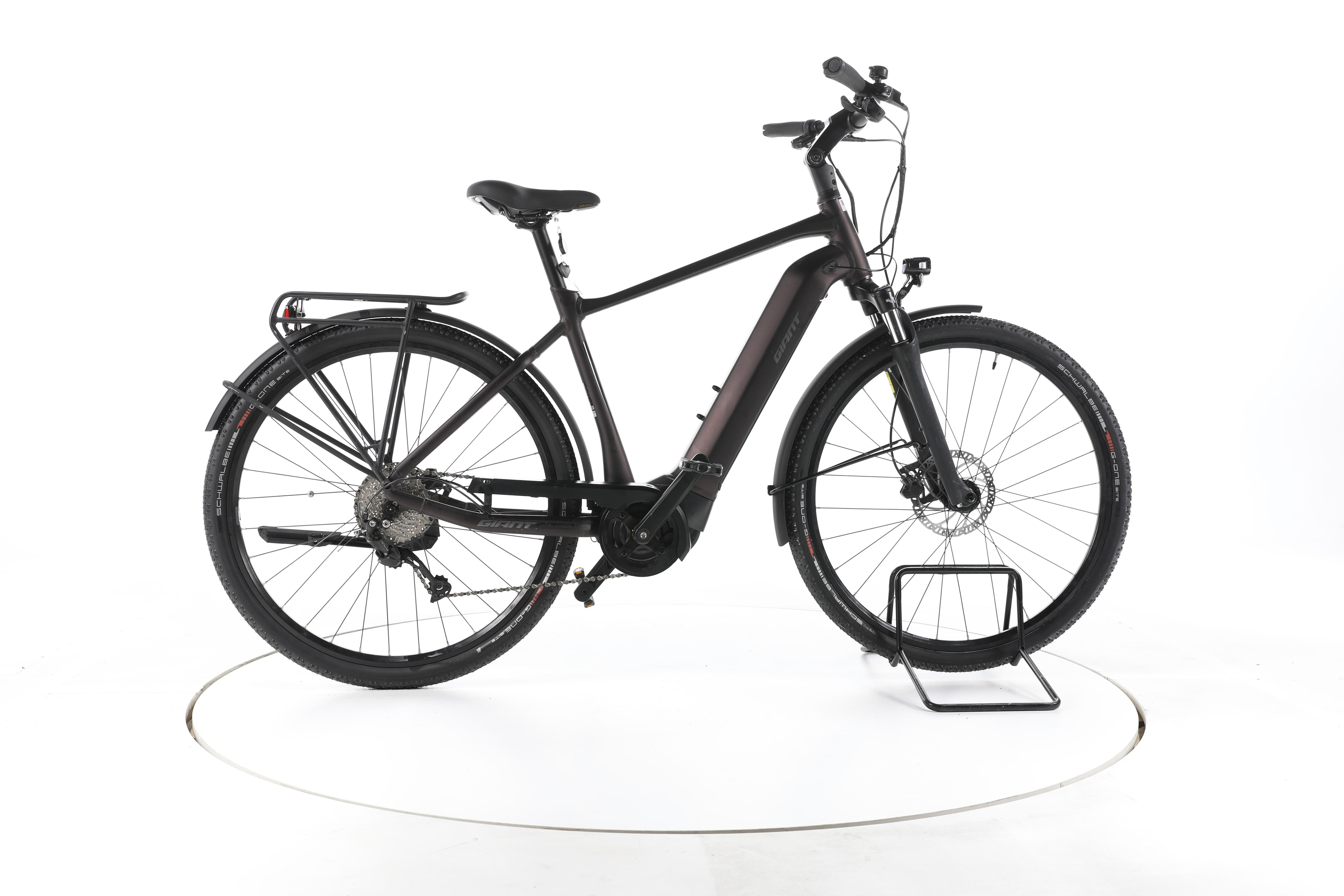 Giant AnyTour E+ 3 GTS Trekking E-Bike - Image 1