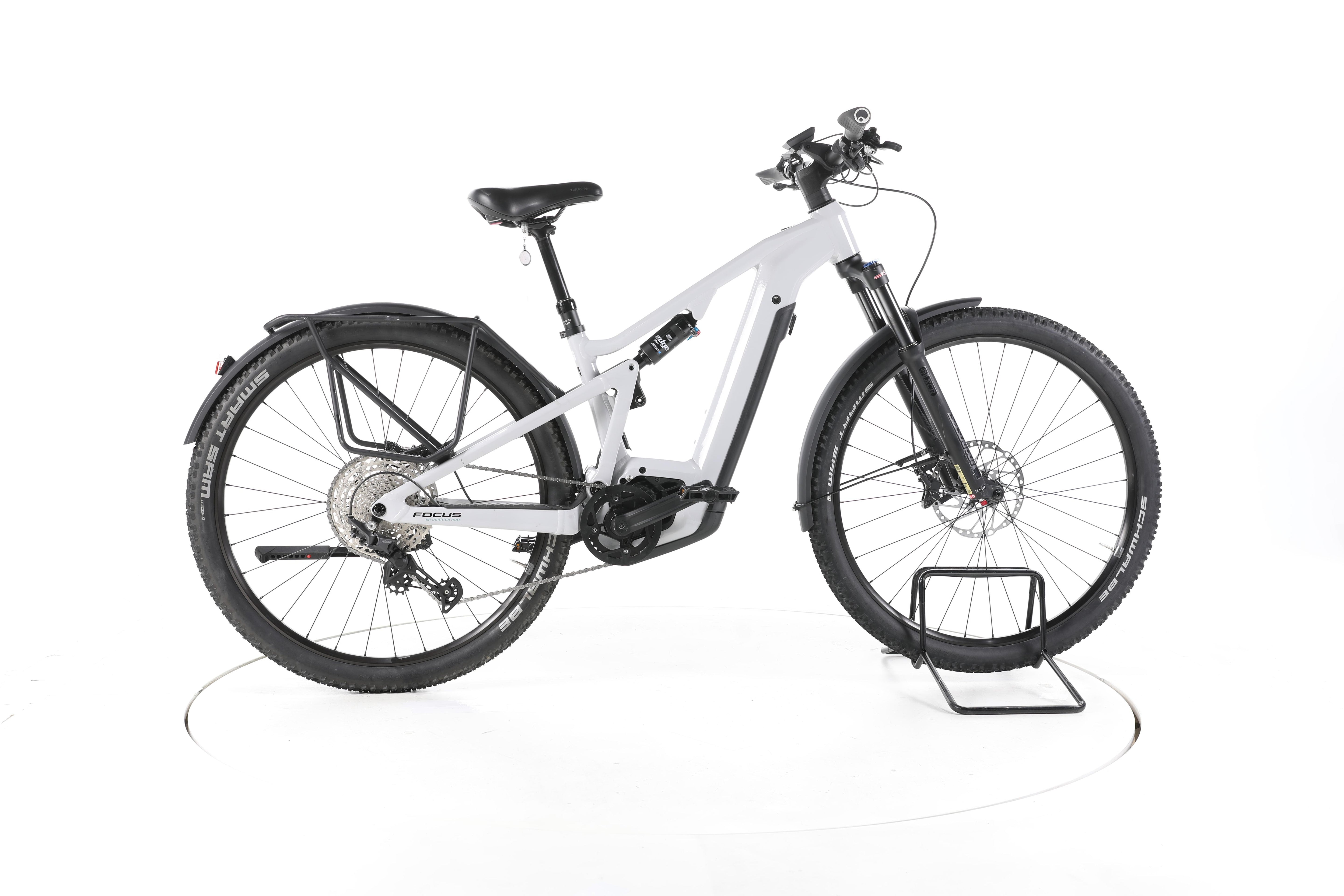 Focus THRON 6.7 EQP SUV E-Bike - Image 1