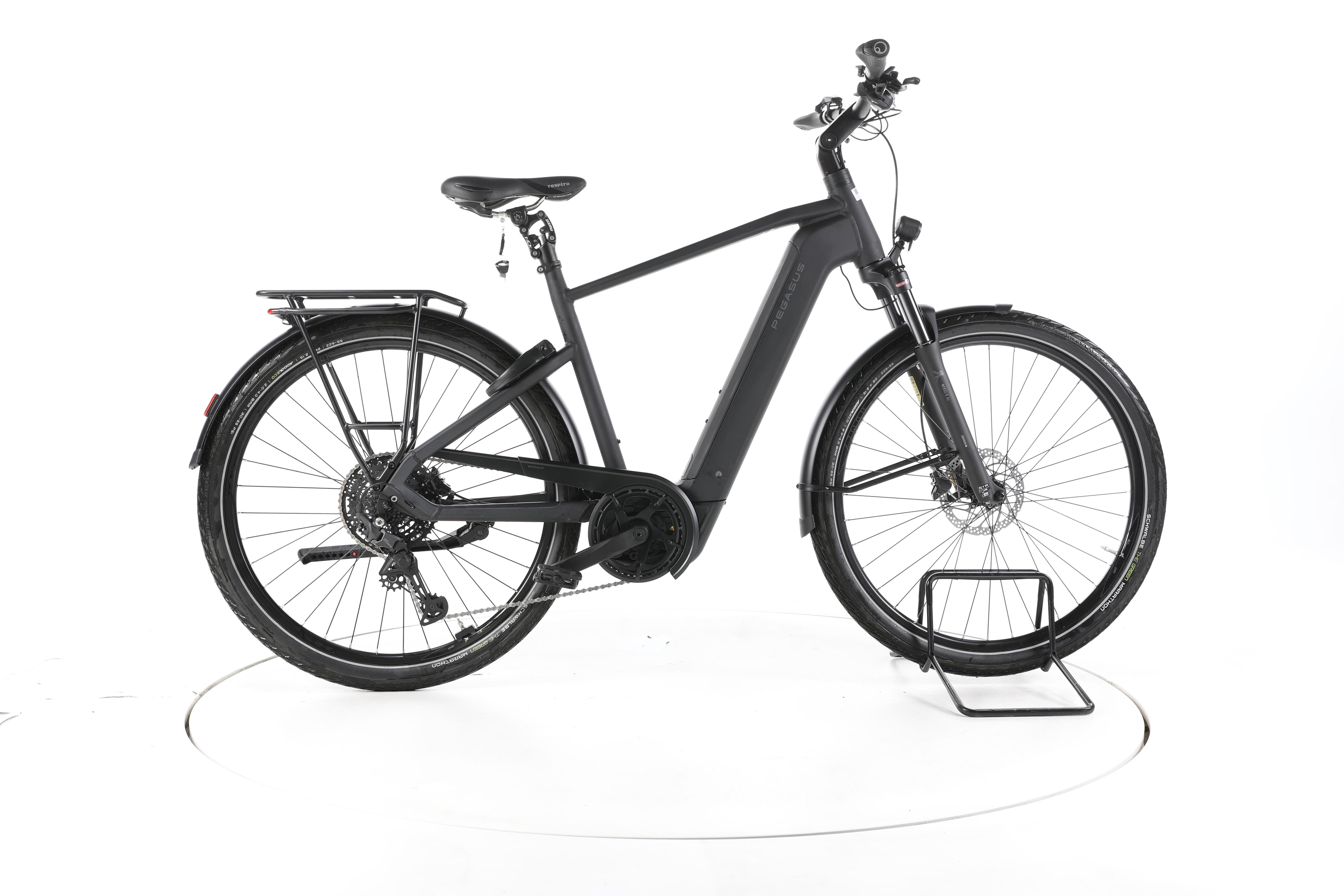 Pegasus Premio Evo 10 Lite Trekking E-Bike 2025 - Image 1