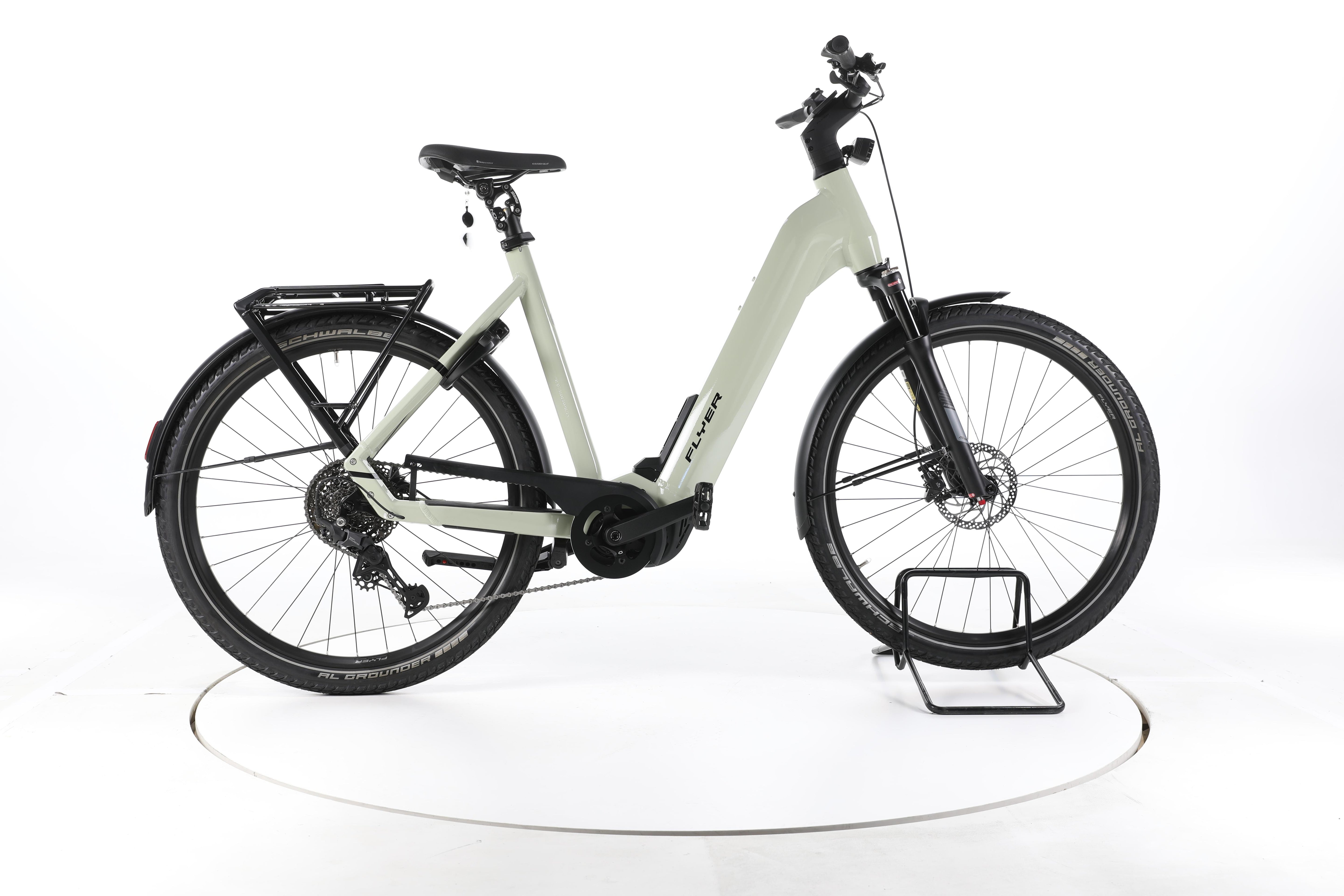 FLYER Upstreet 7.10 Trekking E-Bike Tiefeinsteiger - Image 1