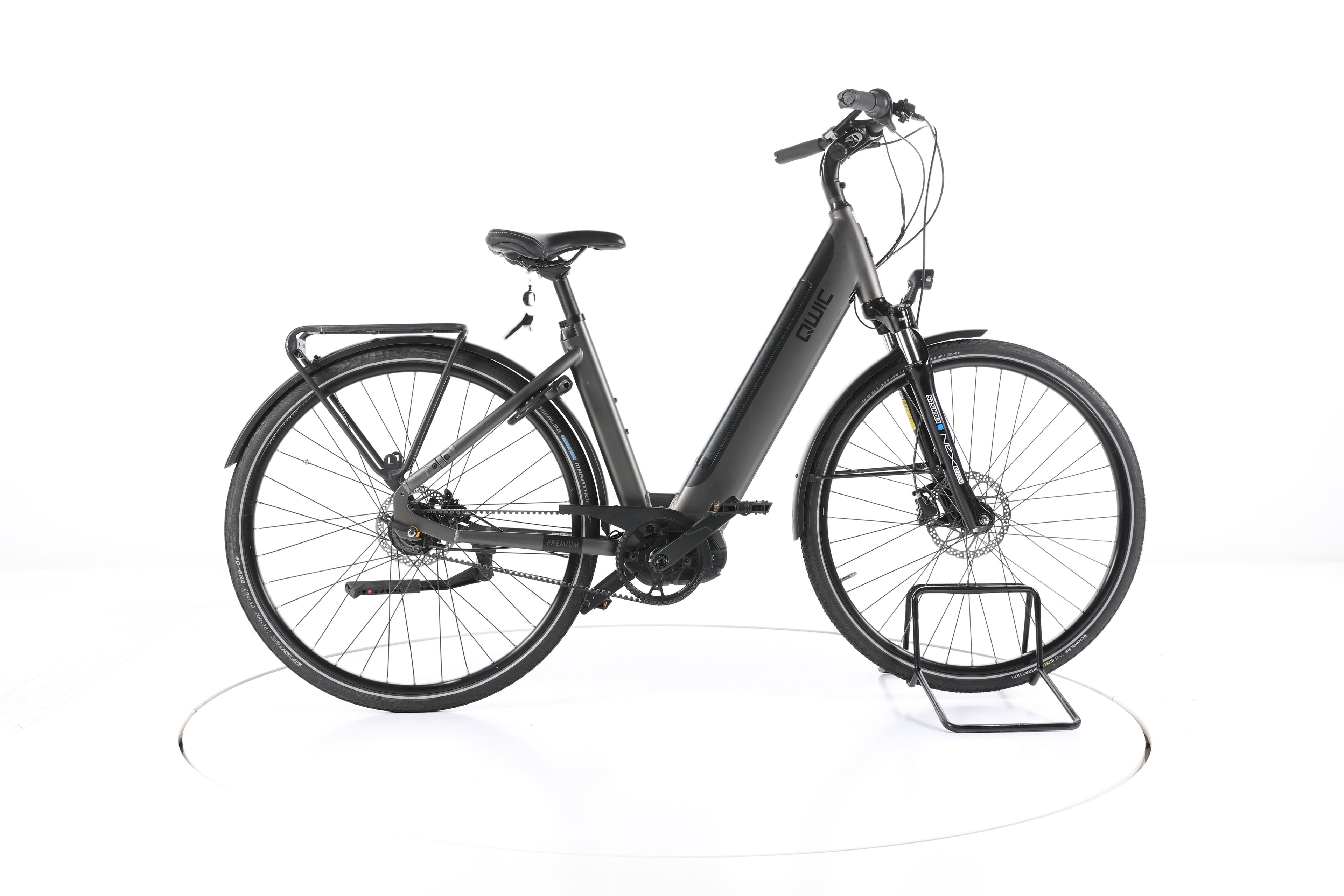 QWIC Premium MN7+ City E-Bike Tiefeinsteiger - Image 1