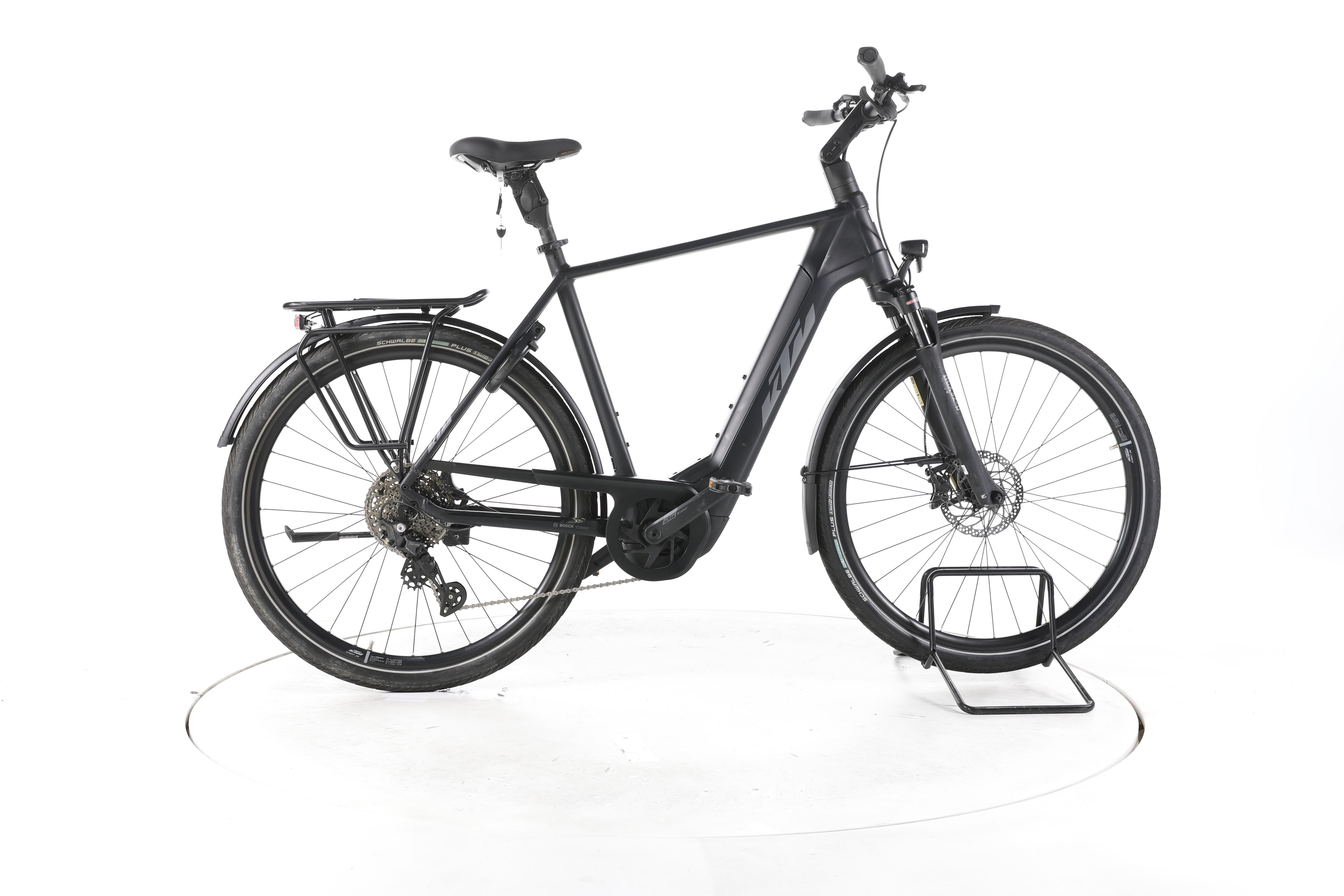 KTM Macina Style 730 Trekking E-Bike - Image 1