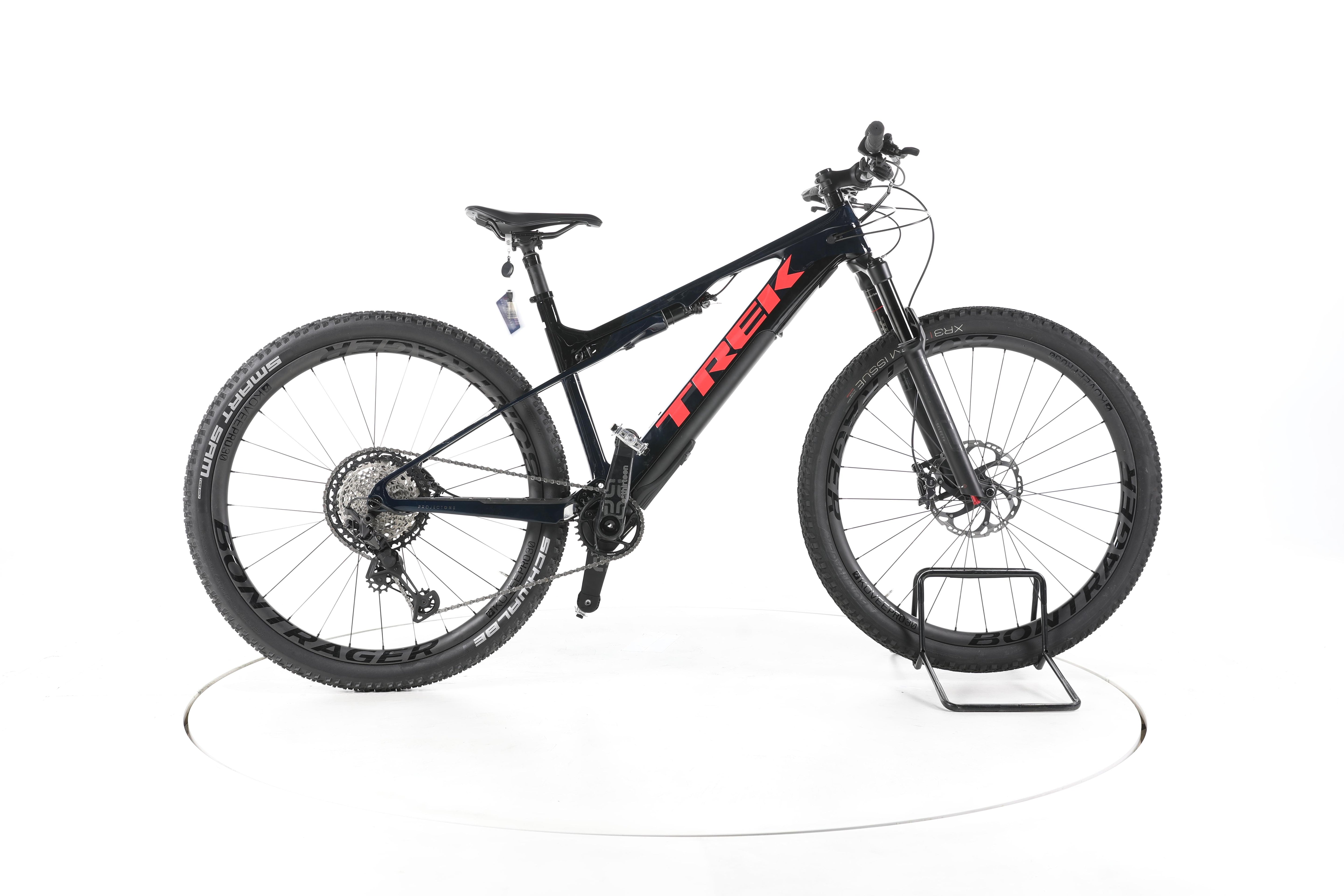 Trek E-Caliber 9.8 XT E-Bike Fully Carbon - Image 1
