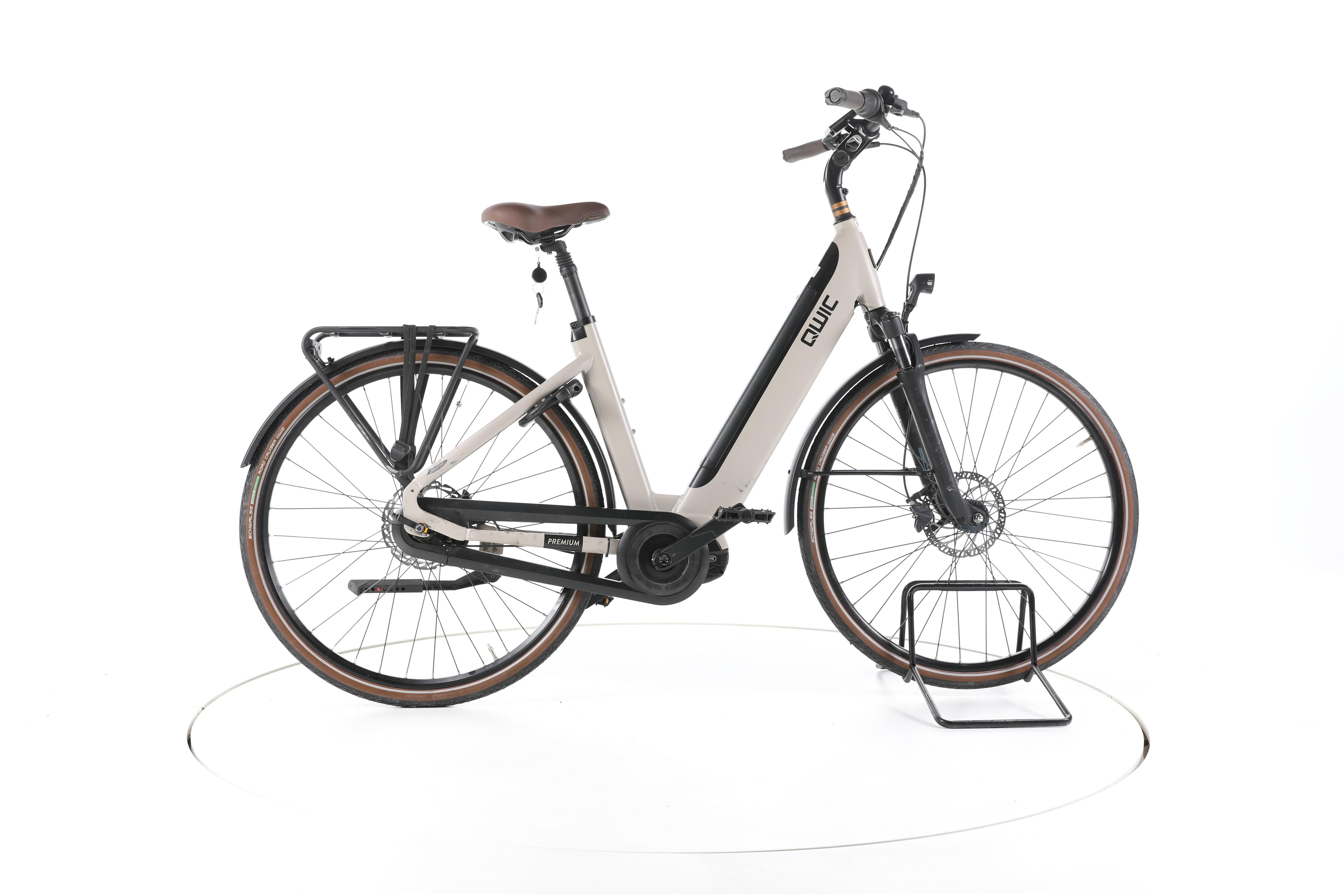 QWIC Premium i MN8+C City E-Bike Tiefeinsteiger - Image 1