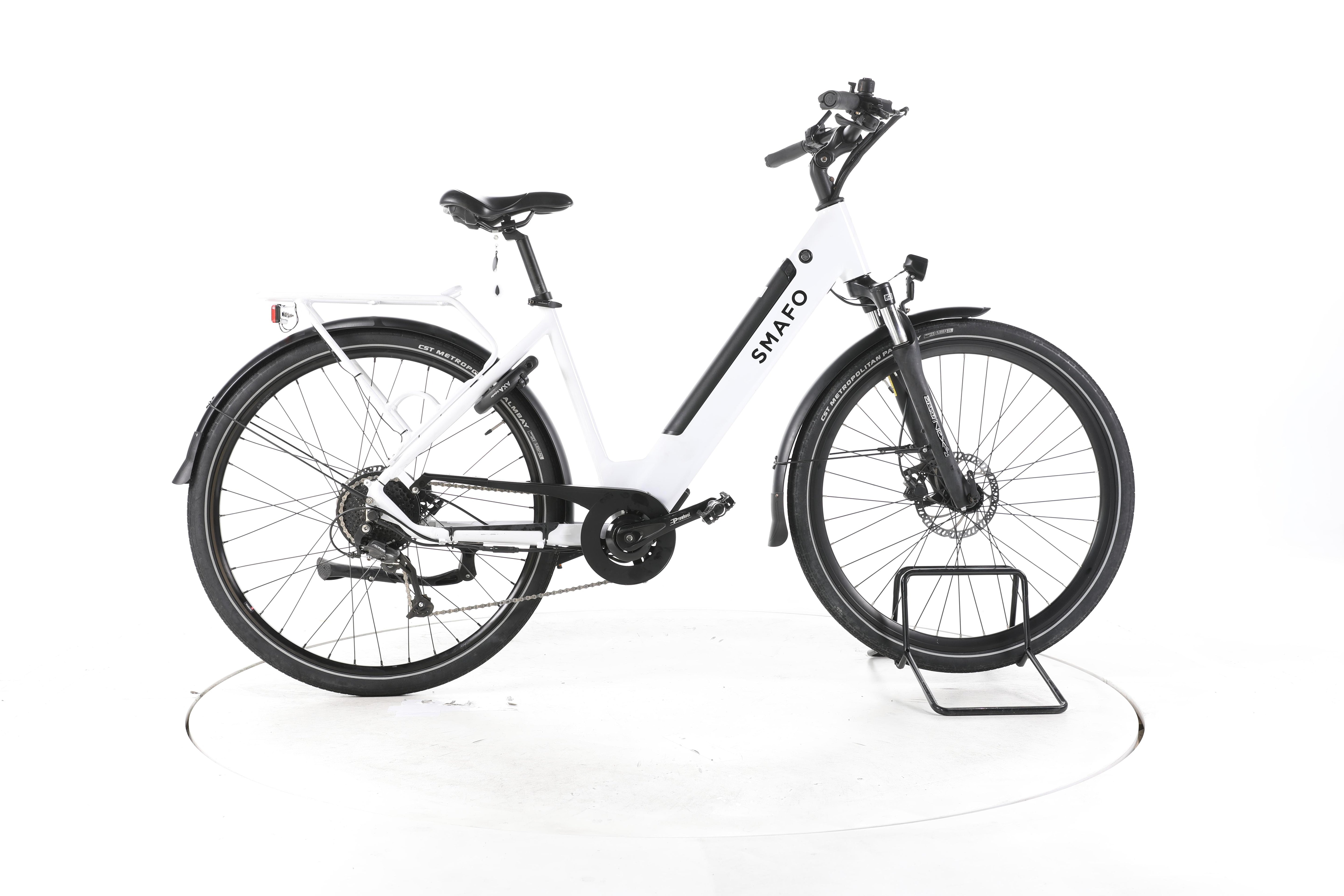 SMAFO 3 Trekking E-Bike Tiefeinsteiger - Image 1