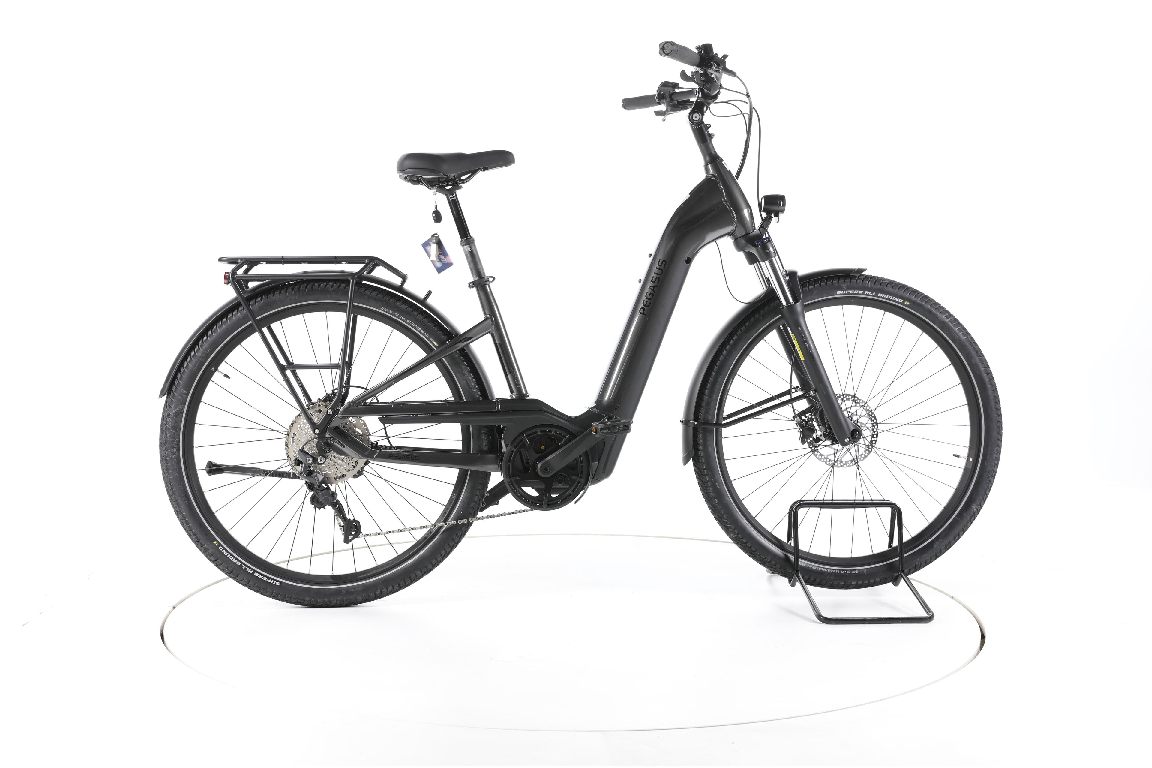 Pegasus Savino EVO 10 Lite Trekking E-Bike Tiefeinsteiger 2023 - Image 1