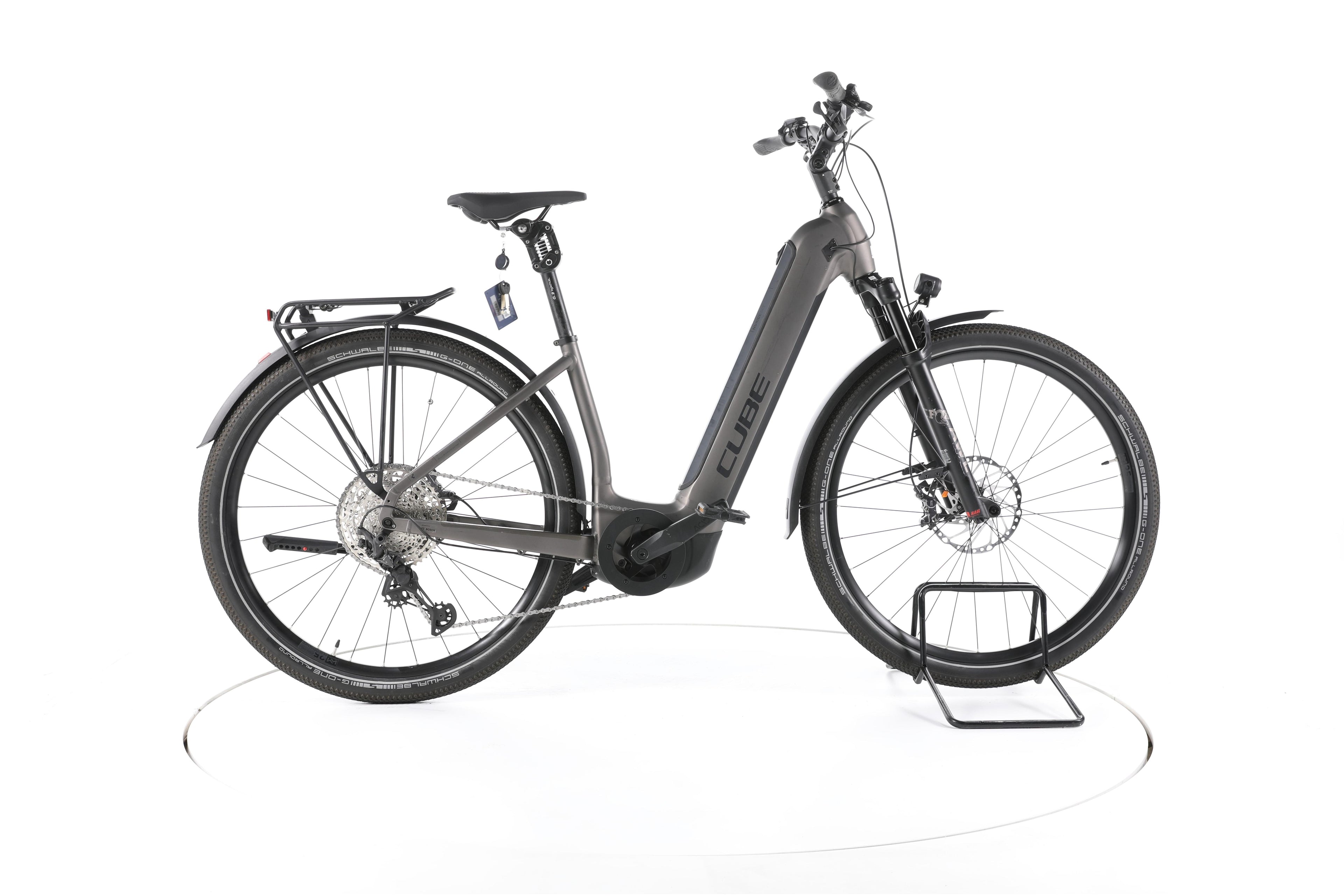 Cube Nuride Hybrid SLT Allroad Trekking E-Bike Tiefeinsteiger - Image 1