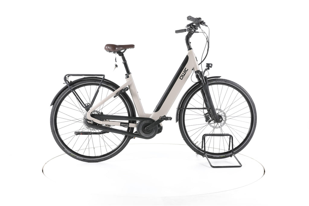 QWIC Premium i MN7+ City E-Bike Tiefeinsteiger - Image 1