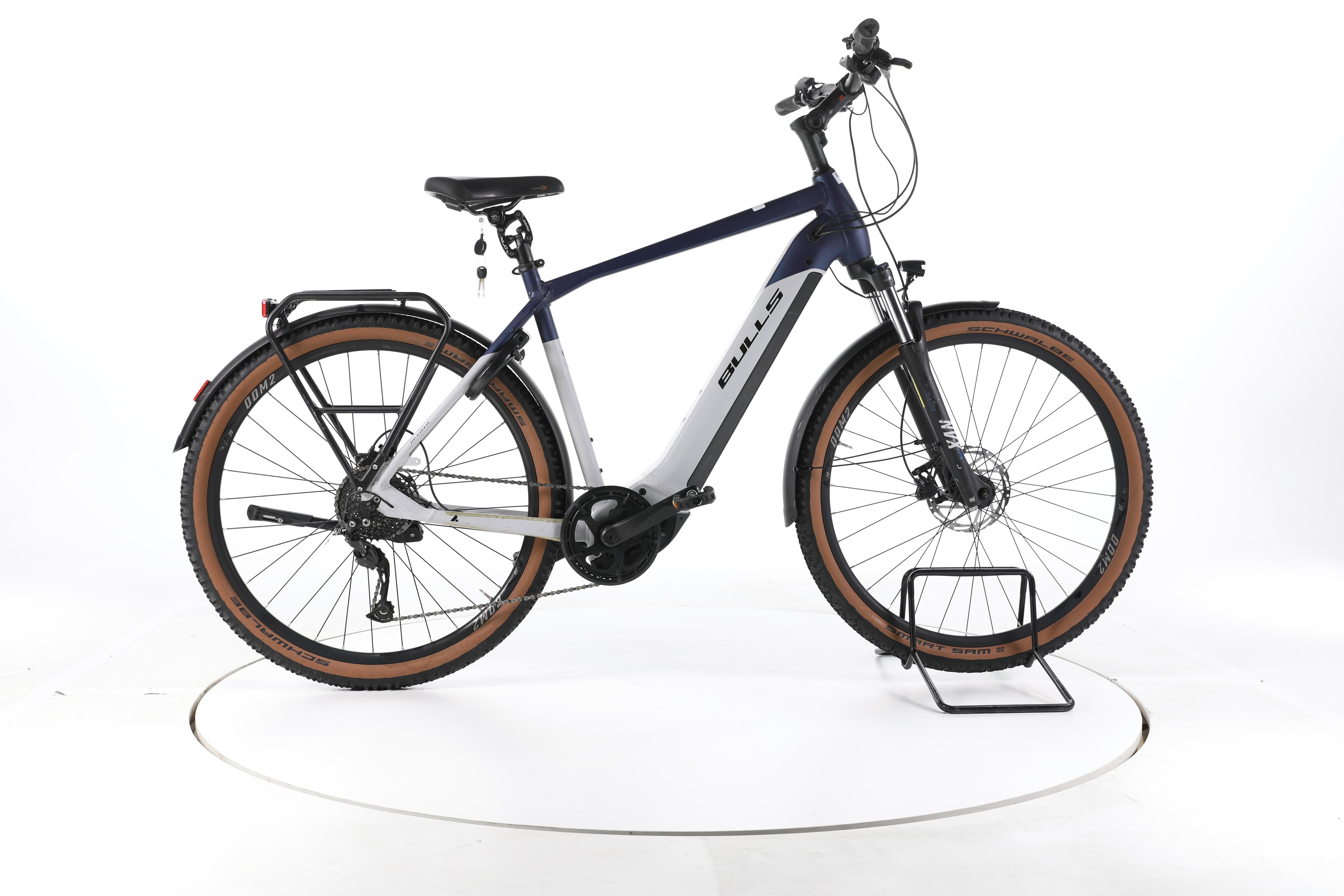 Bulls Cross EVO Trekking E-Bike - Image 1