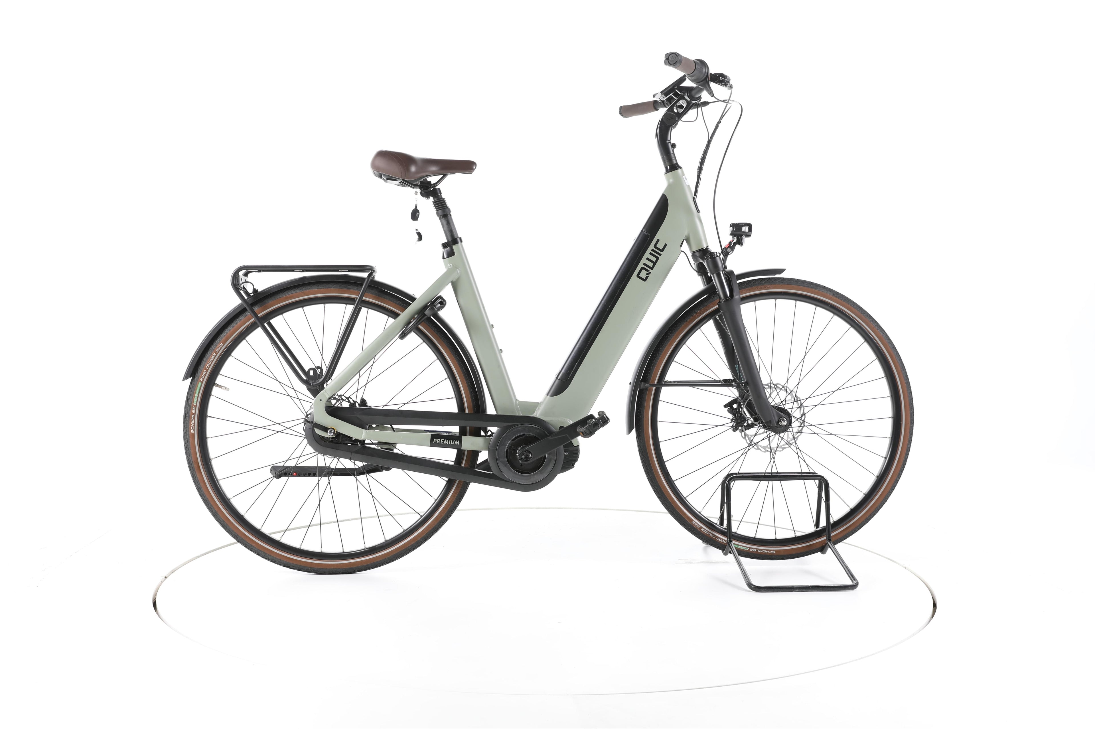 QWIC Premium i MN7+ City E-Bike Tiefeinsteiger - Image 1