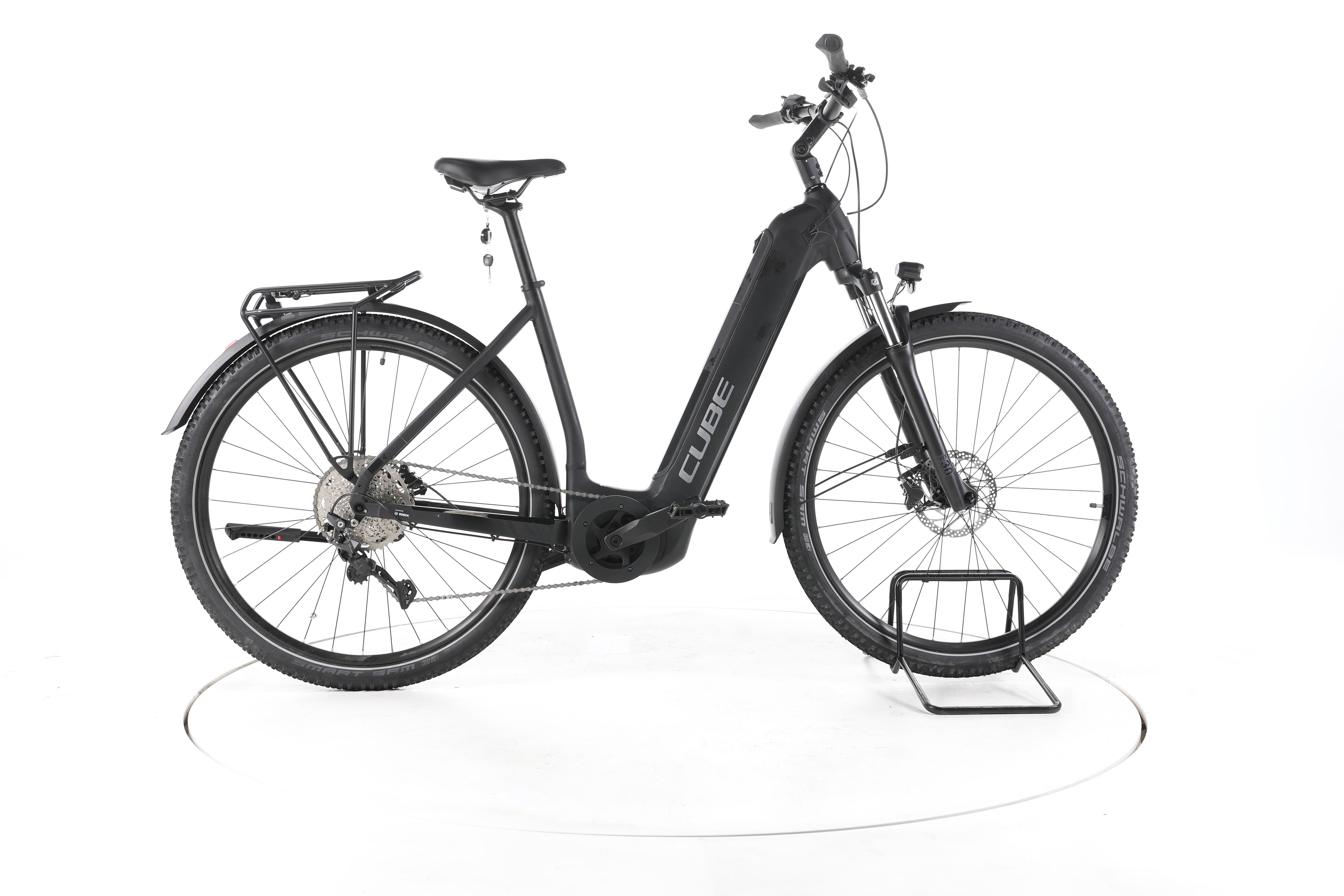 Cube Nuride Hybrid Pro Allroad Trekking E-Bike Tiefeinsteiger - Image 1