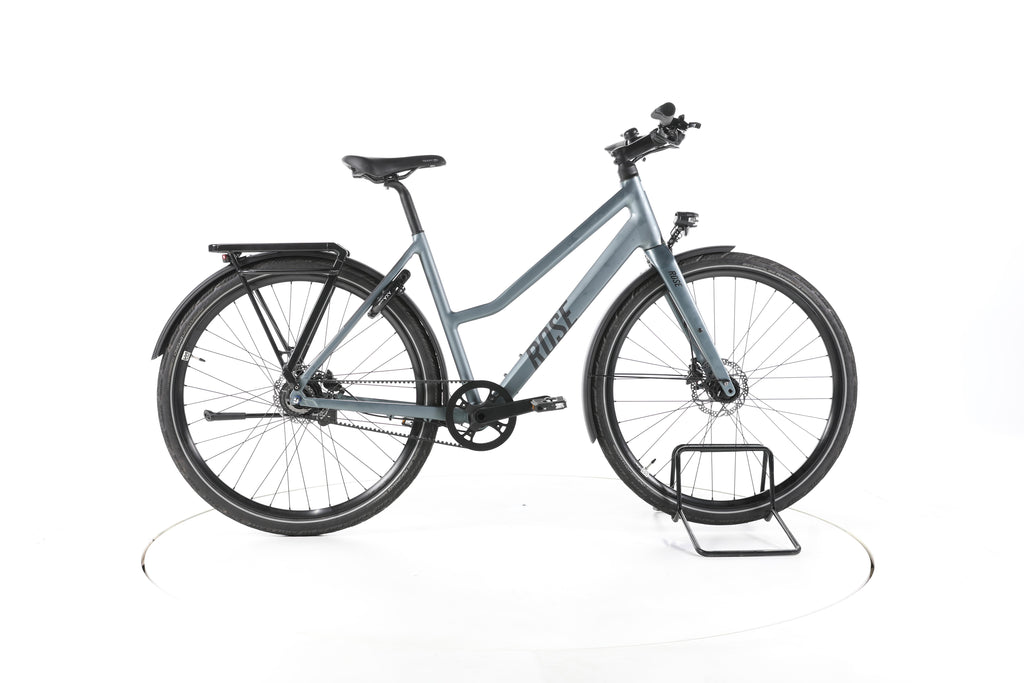 Rose Black Lava 1 - Image 1