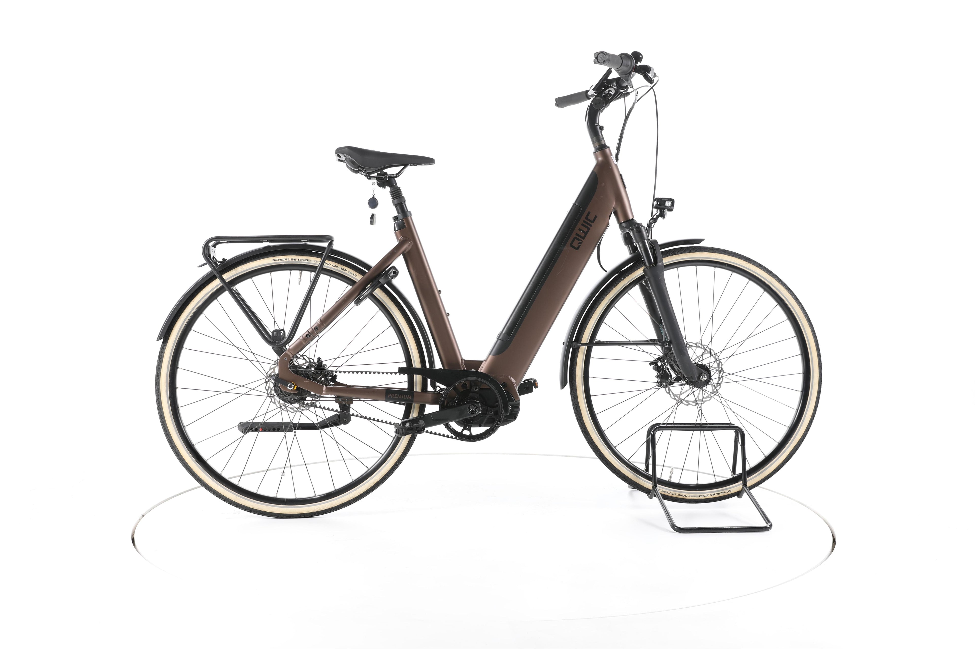 QWIC Premium i MN7+ City E-Bike Tiefeinsteiger - Image 1