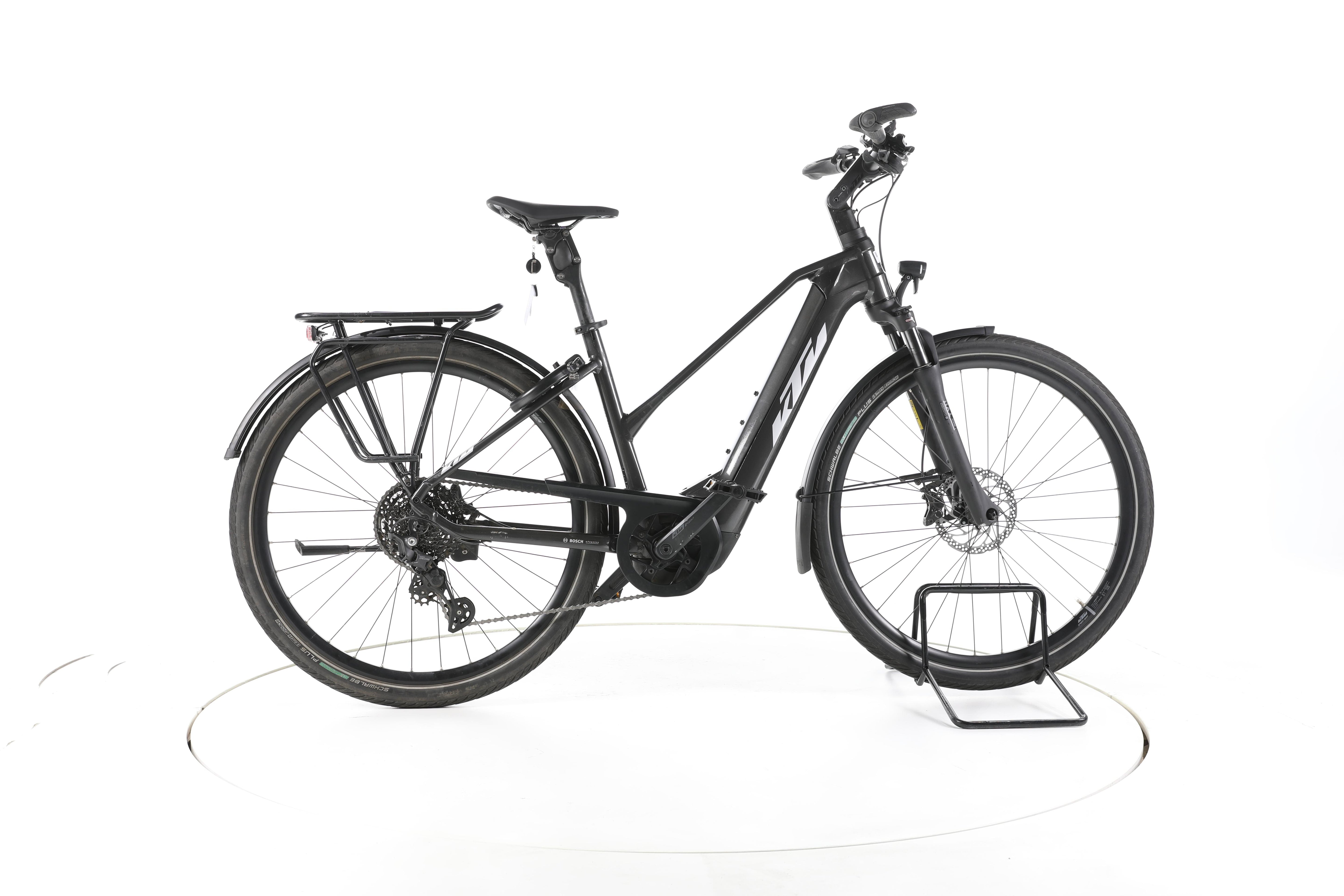 KTM Macina Style 730 Trekking E-Bike - Image 1