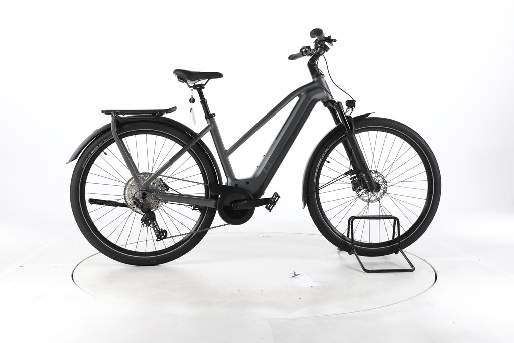 Cube Kathmandu Hybrid Pro Trekking E-Bike - Image 1