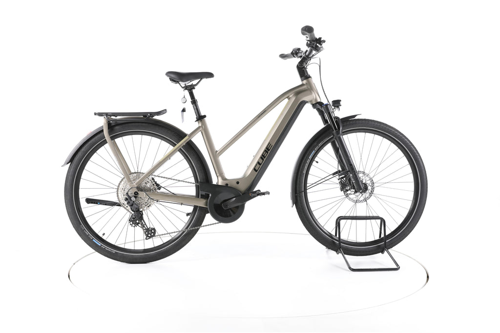 Cube Kathmandu Hybrid Pro Trekking E-Bike 2023 - Image 1