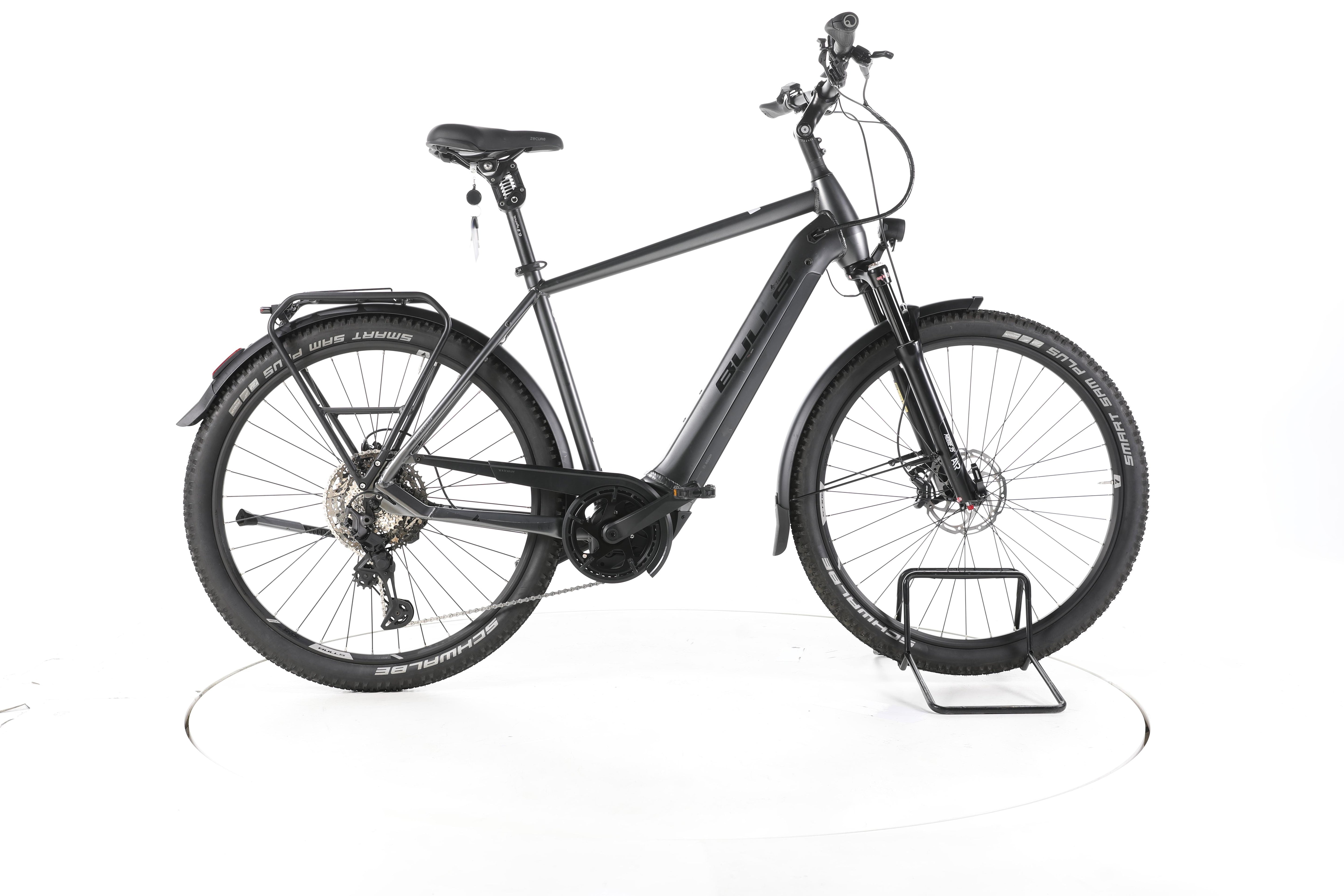 Bulls Cross Lite EVO 1 Trekking E-Bike - Image 1