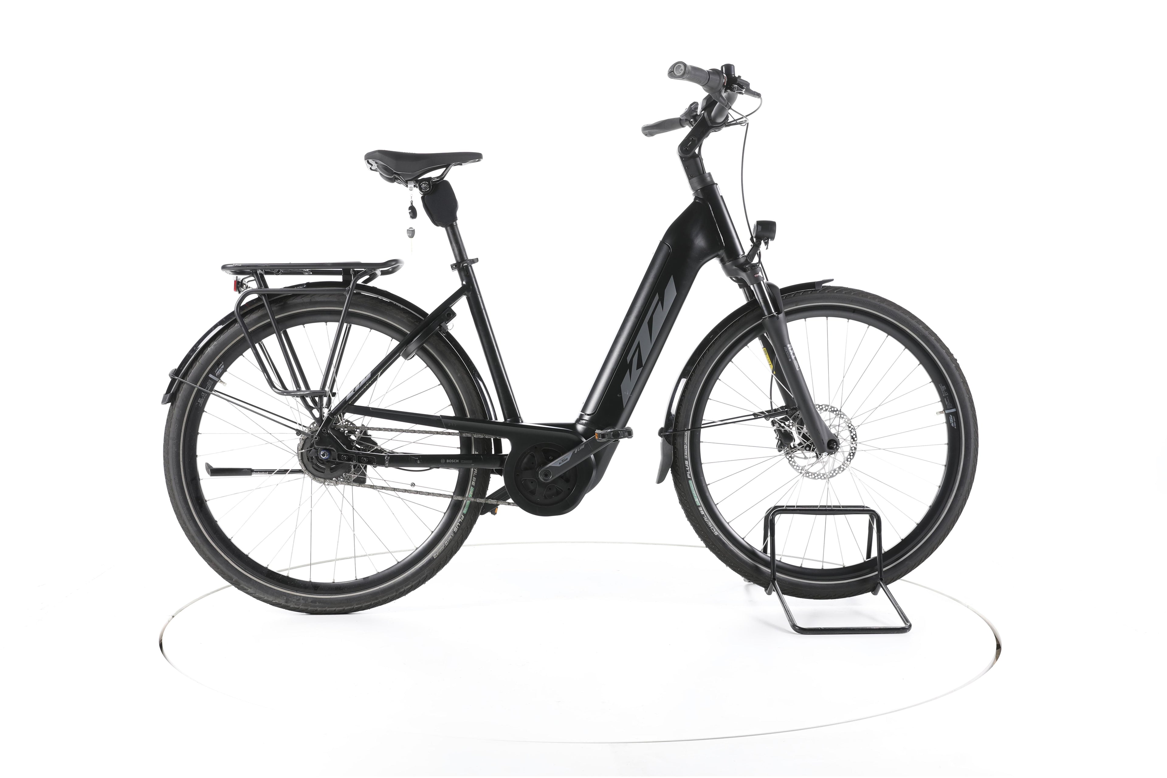 KTM ZEG Cento 5 RT Trekking E-Bike Tiefeinsteiger - Image 1