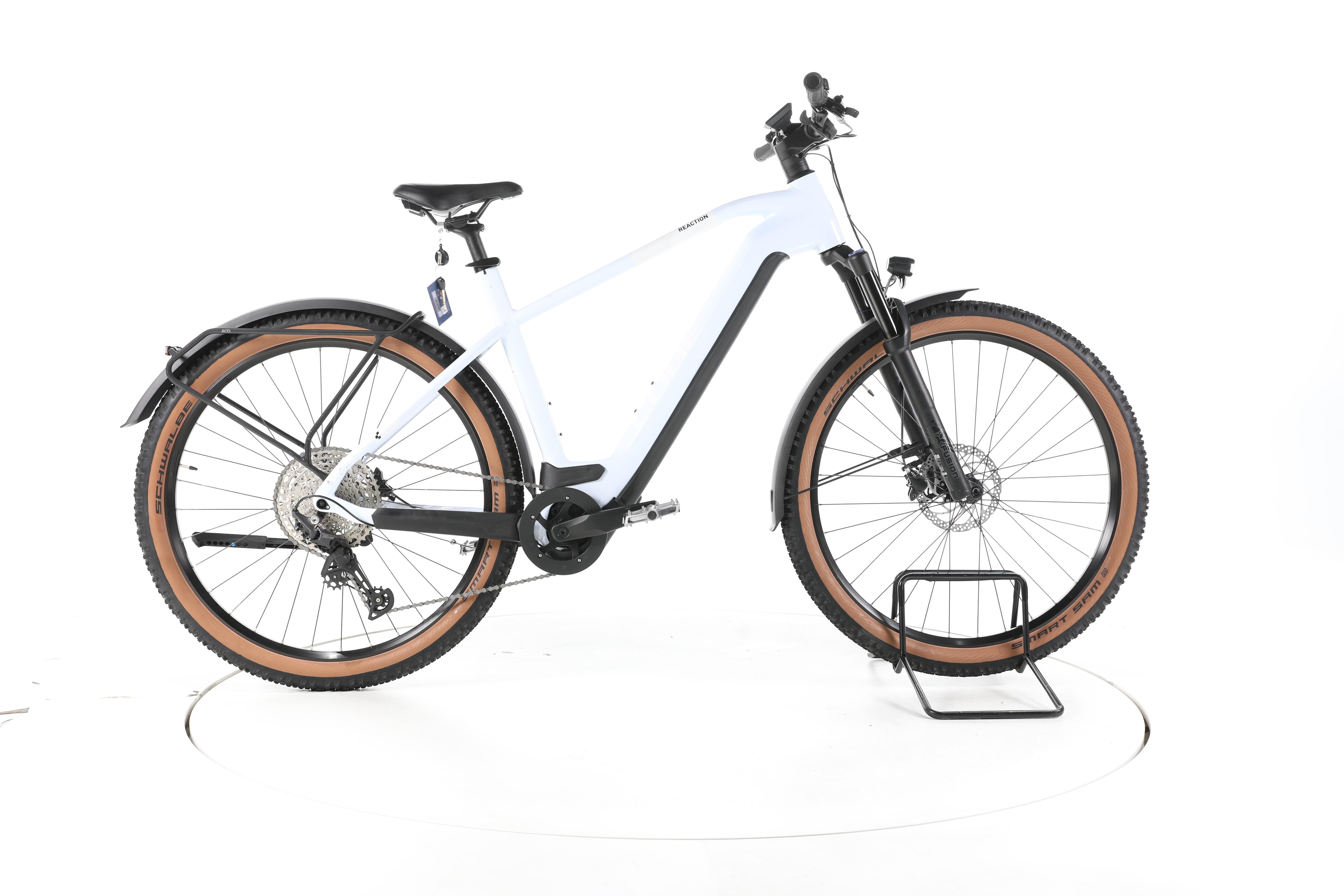 Cube Reaction Hybrid Pro Allroad Trekking E-Bike - Image 1