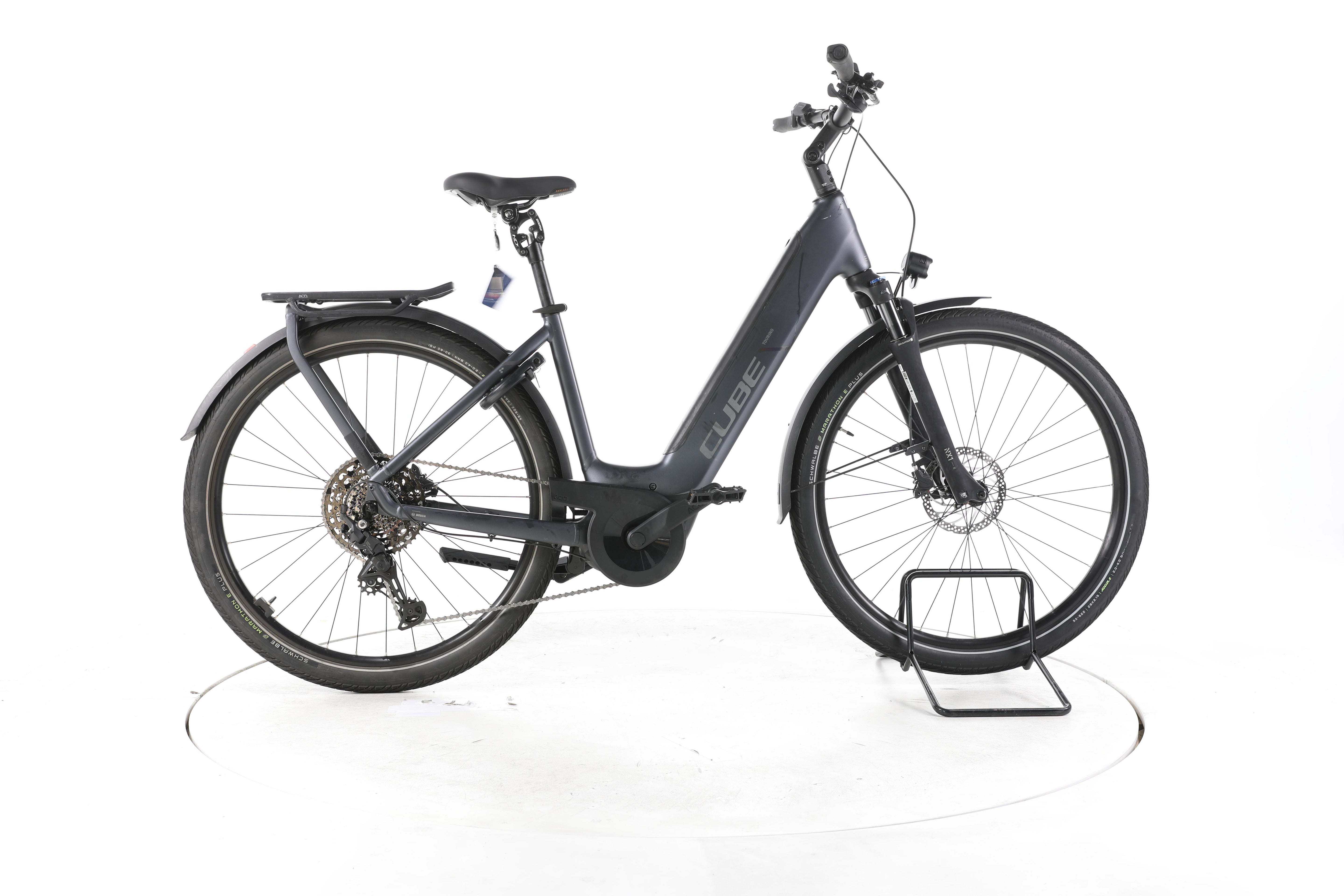 Cube Touring Pro Trekking E-Bike Tiefeinsteiger 2024 - Image 1