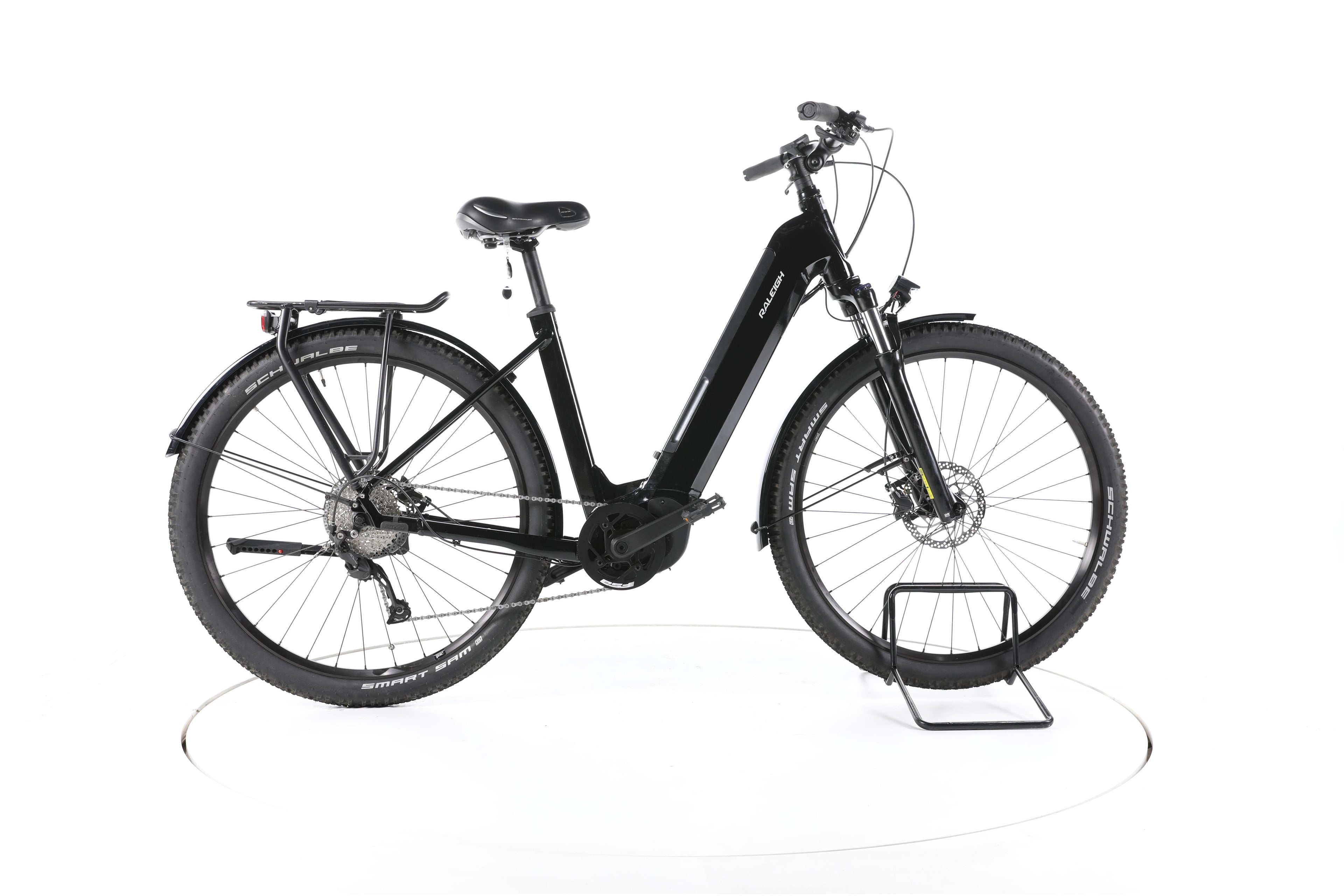 Raleigh Dundee Trekking E-Bike Tiefeinsteiger - Image 1