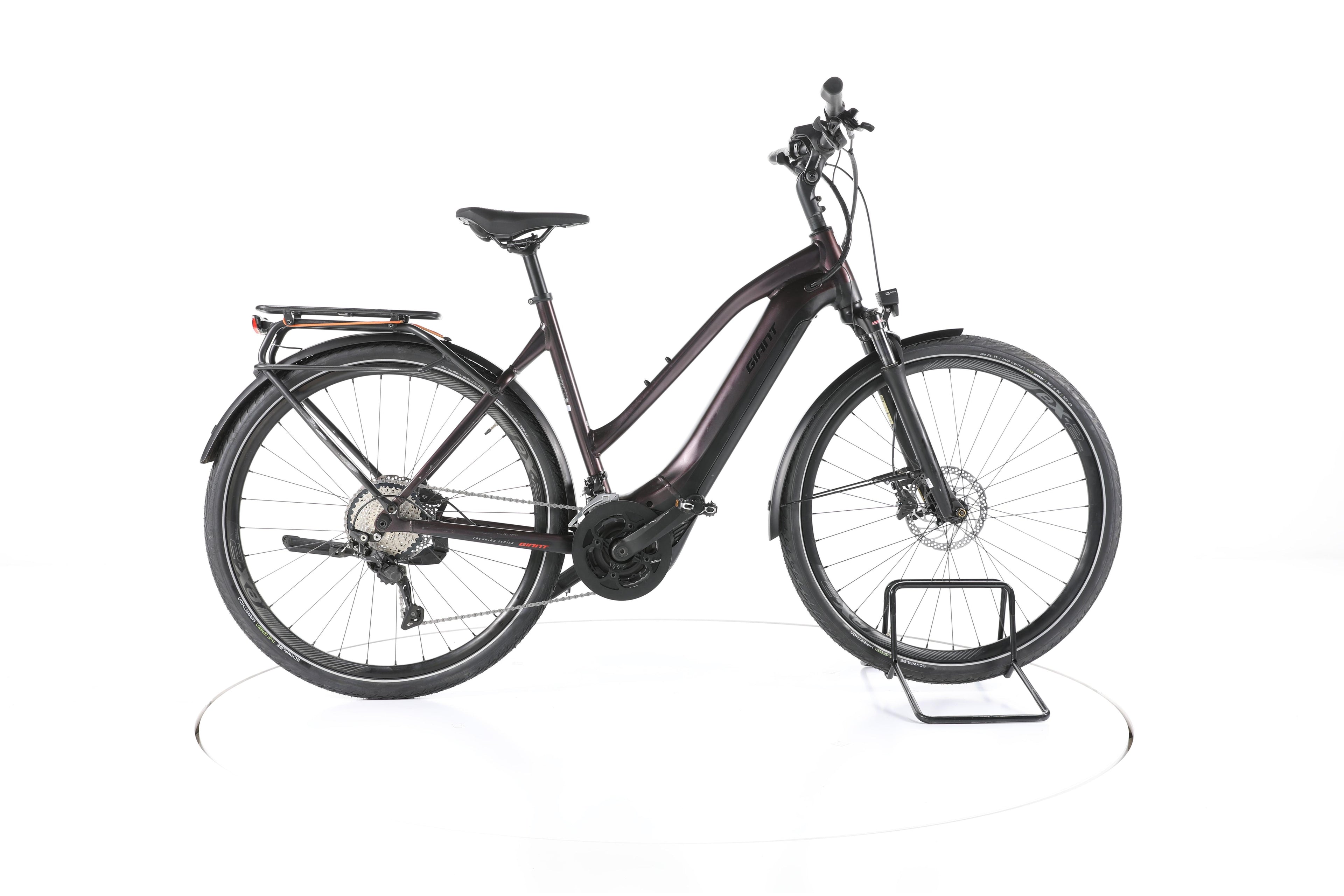 Giant Explore E+1 Pro STA Trekking E-Bike - Image 1