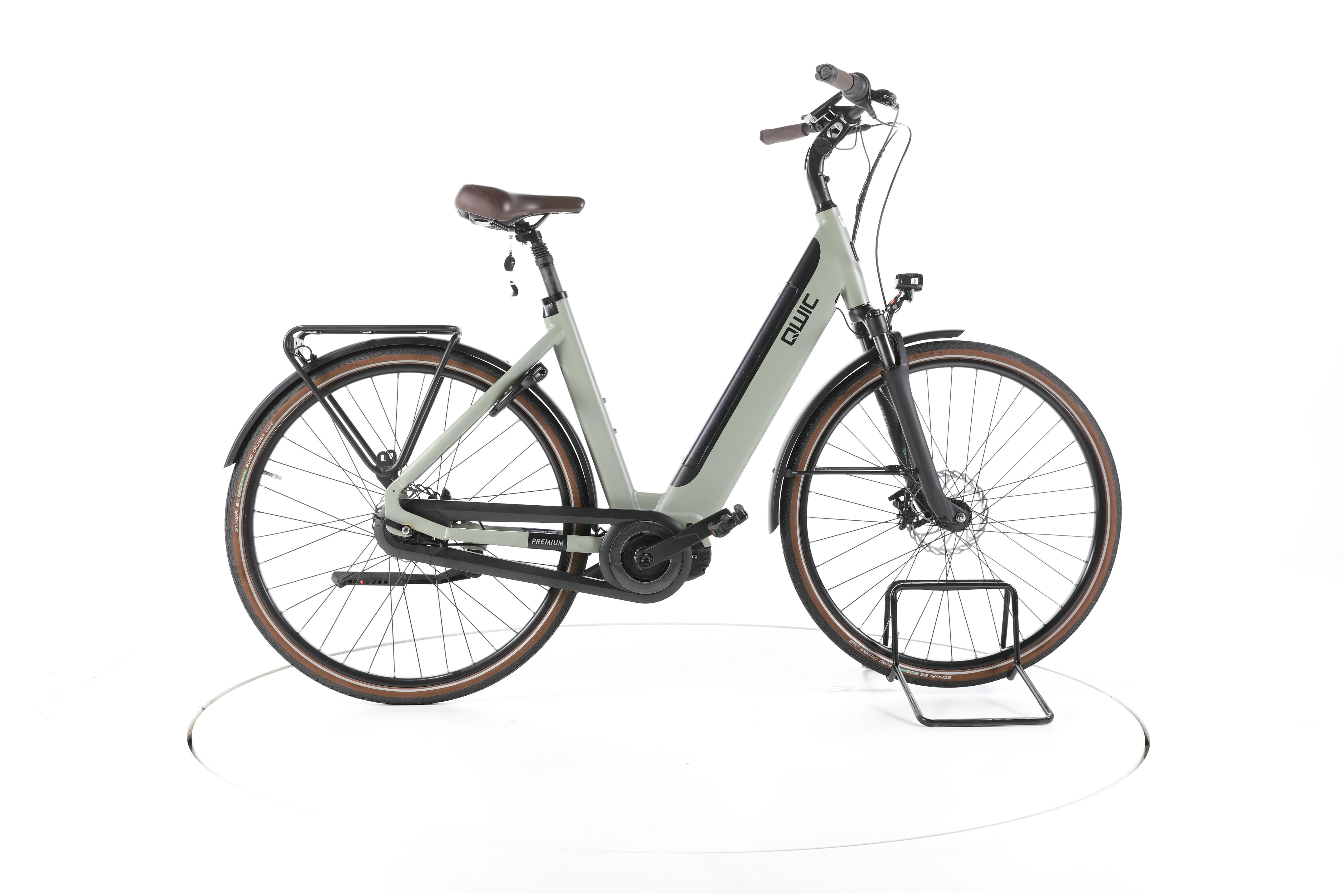 QWIC Premium i MN7+ City E-Bike Tiefeinsteiger - Image 1