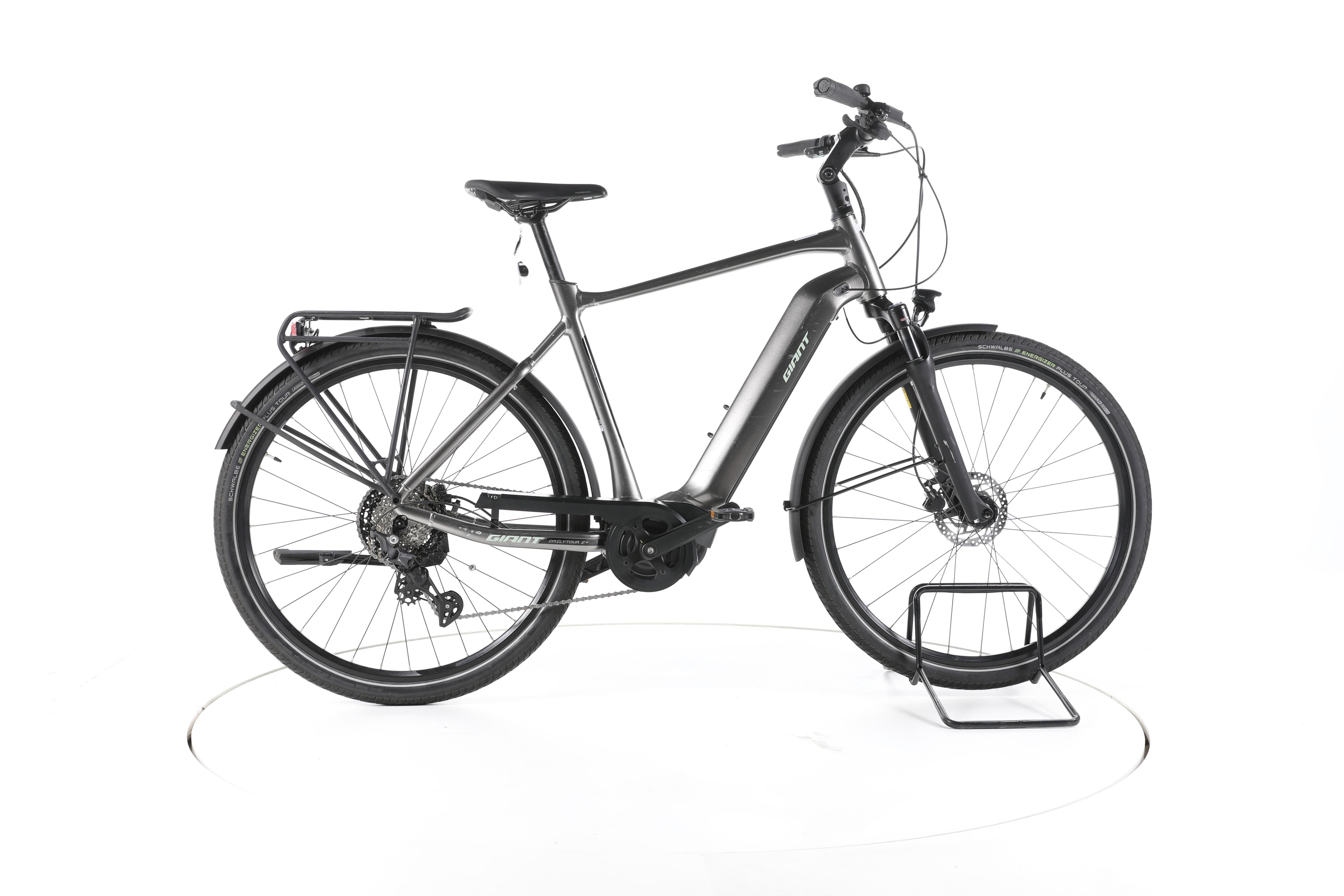 Giant DailyTour E+ 2 D GTS Trekking E-Bike - Image 1