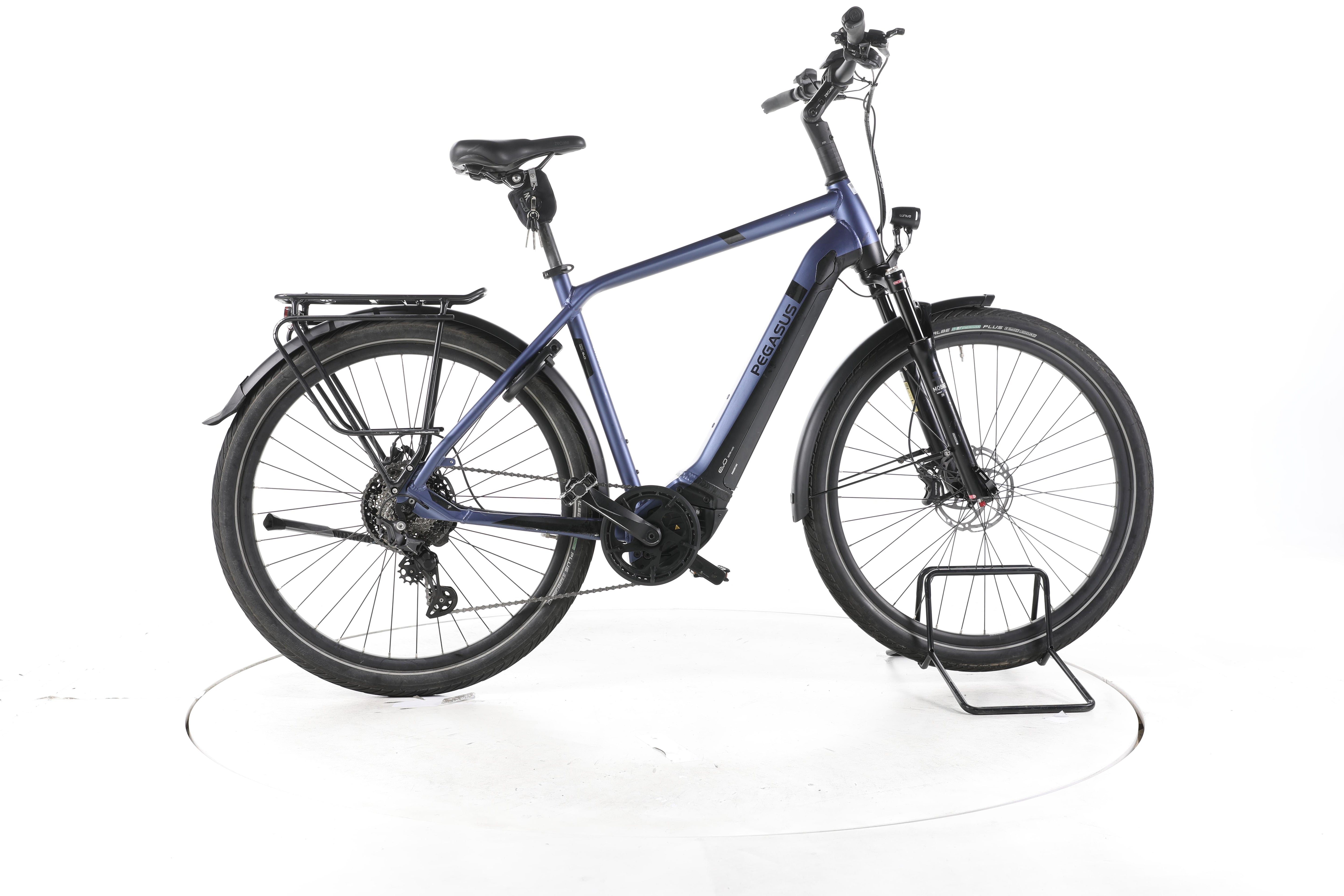 Pegasus Strong EVO Lite Trekking E-Bike - Image 1