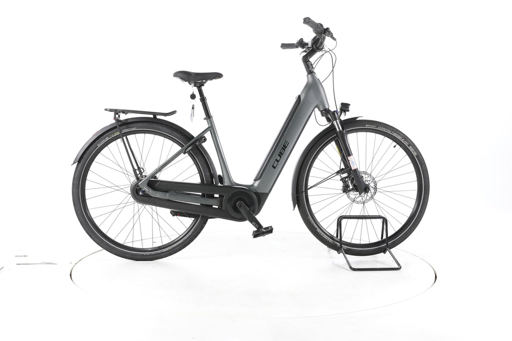Cube Cube Supreme RT Hybrid Pro Trekking E-Bike Tiefeinsteiger - Image 1
