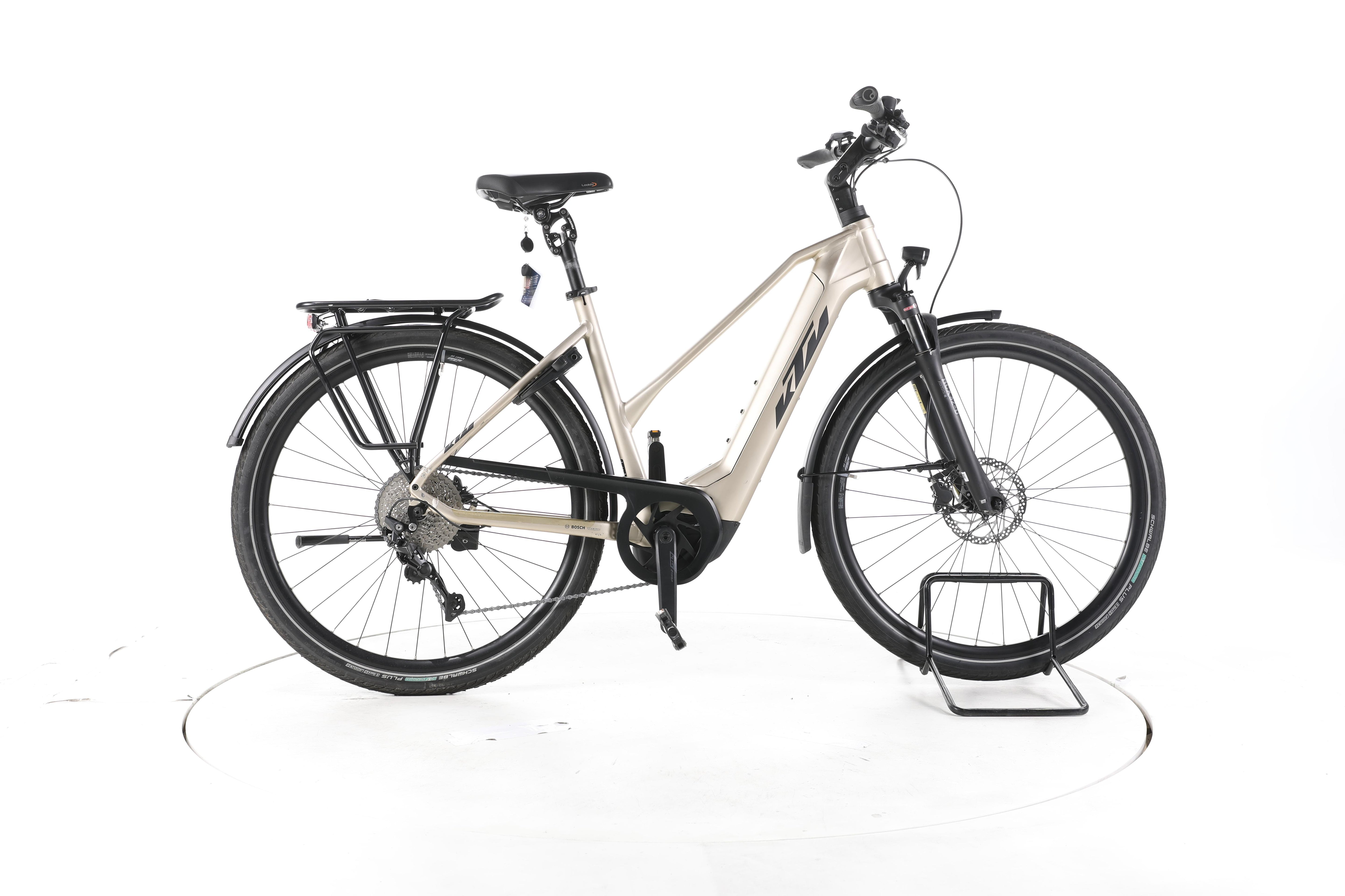 KTM Macina Style 740 Trekking E-Bike - Image 1