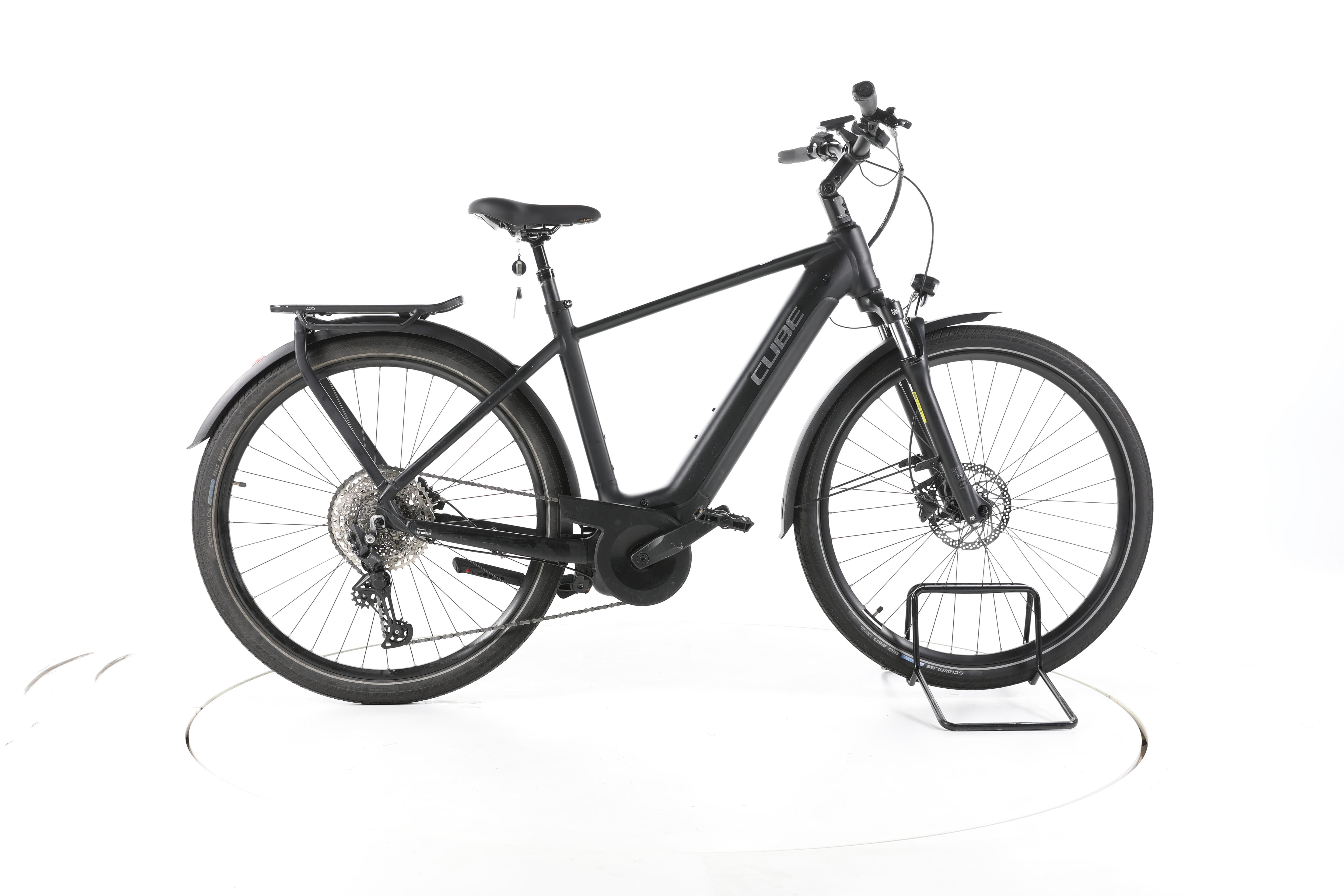 Cube Touring Hybrid Pro Trekking E-Bike - Image 1
