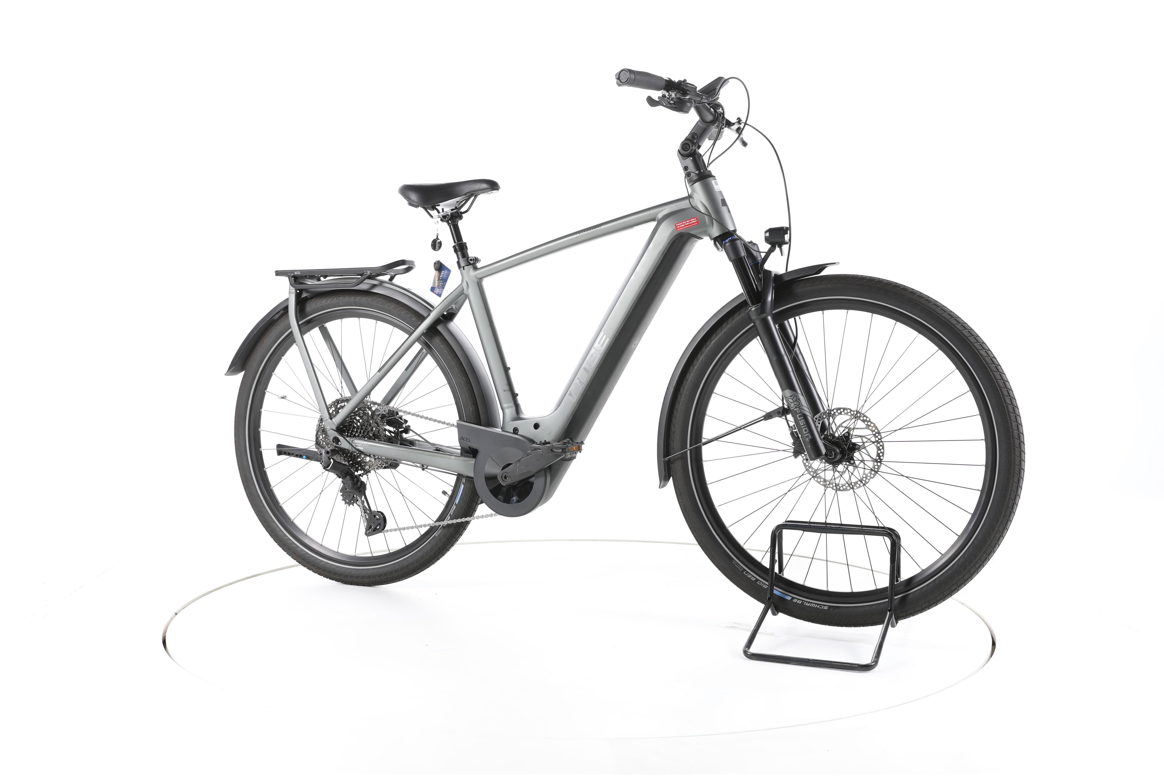 Cube Kathmandu Hybrid Pro Trekking E-Bike 2024 - Image 2