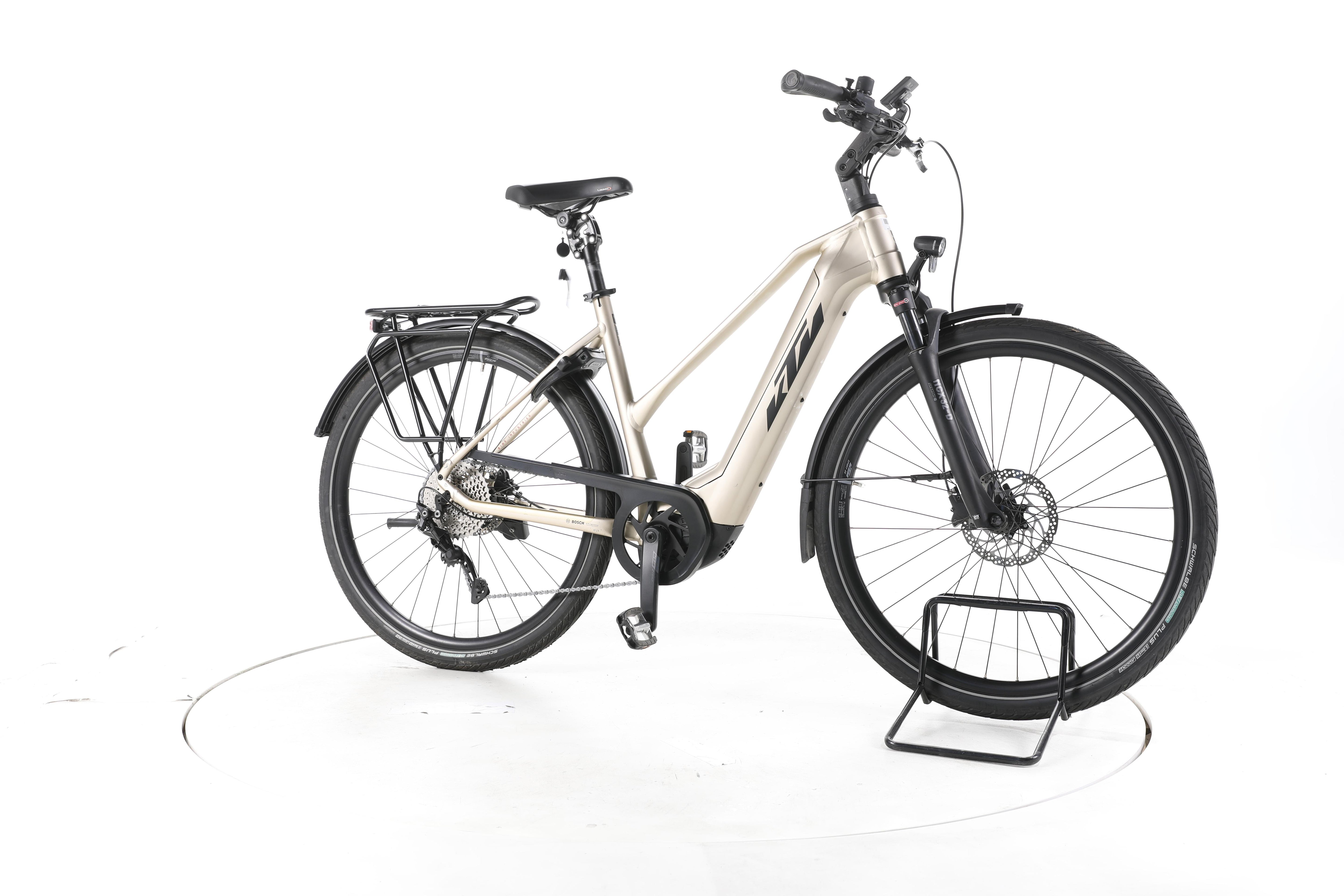 KTM Macina Style 740 Trekking E-Bike - Image 2