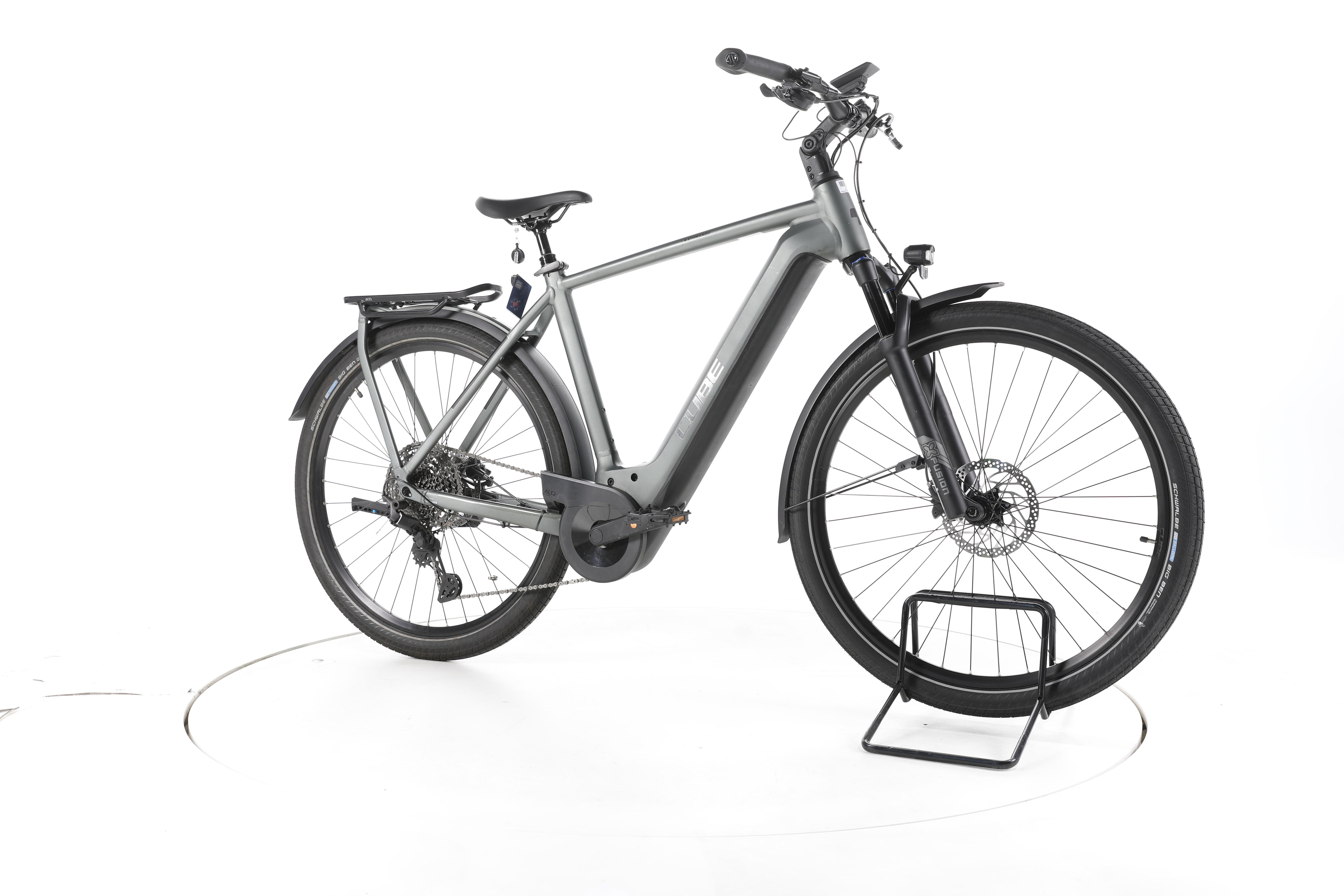Cube Kathmandu Hybrid Pro Trekking E-Bike 2024 - Image 2