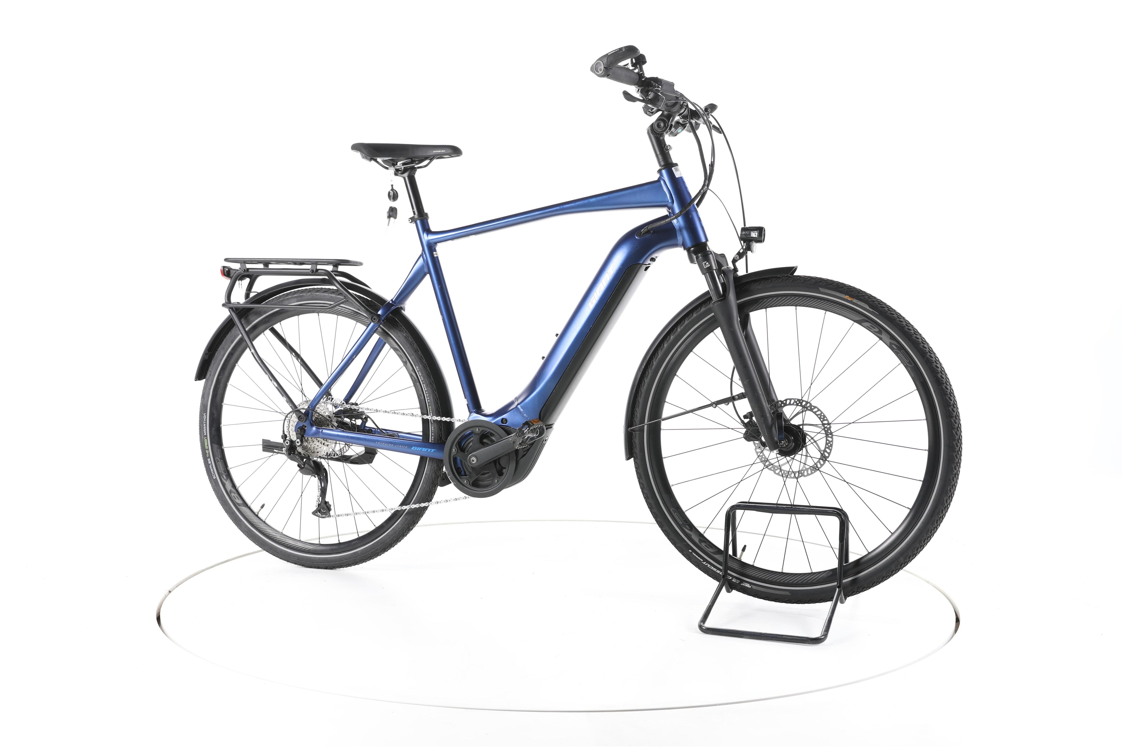 Giant Explore E+2 Trekking E-Bike - Image 2