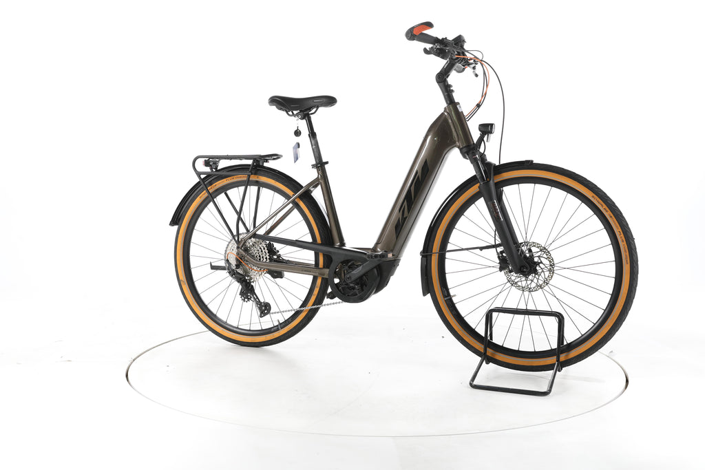 KTM Macina Ultimate Pro Trekking E-Bike Tiefeinsteiger - Image 2