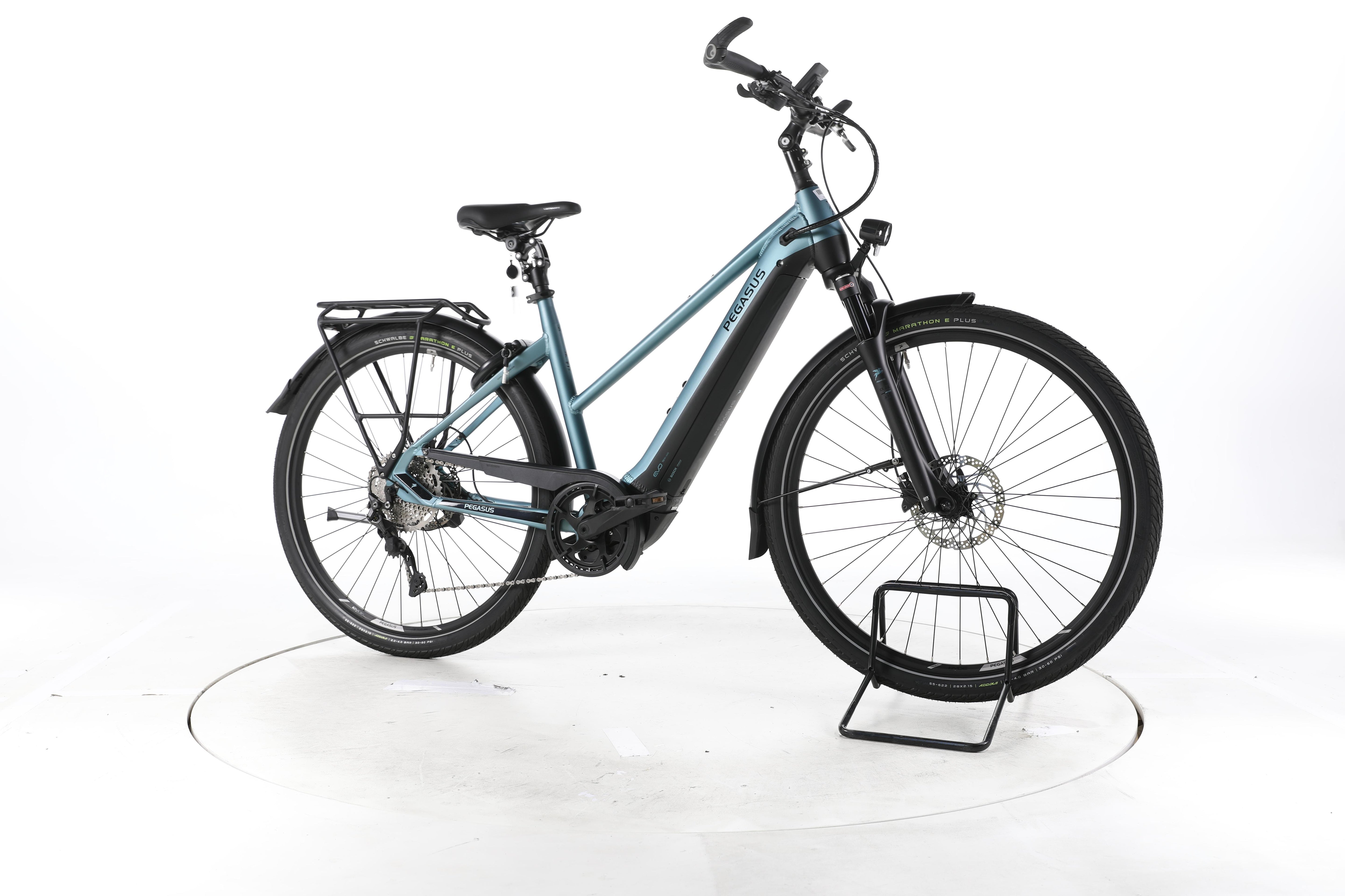 Pegasus Premio Evo 10 Lite Trekking E-Bike - Image 2