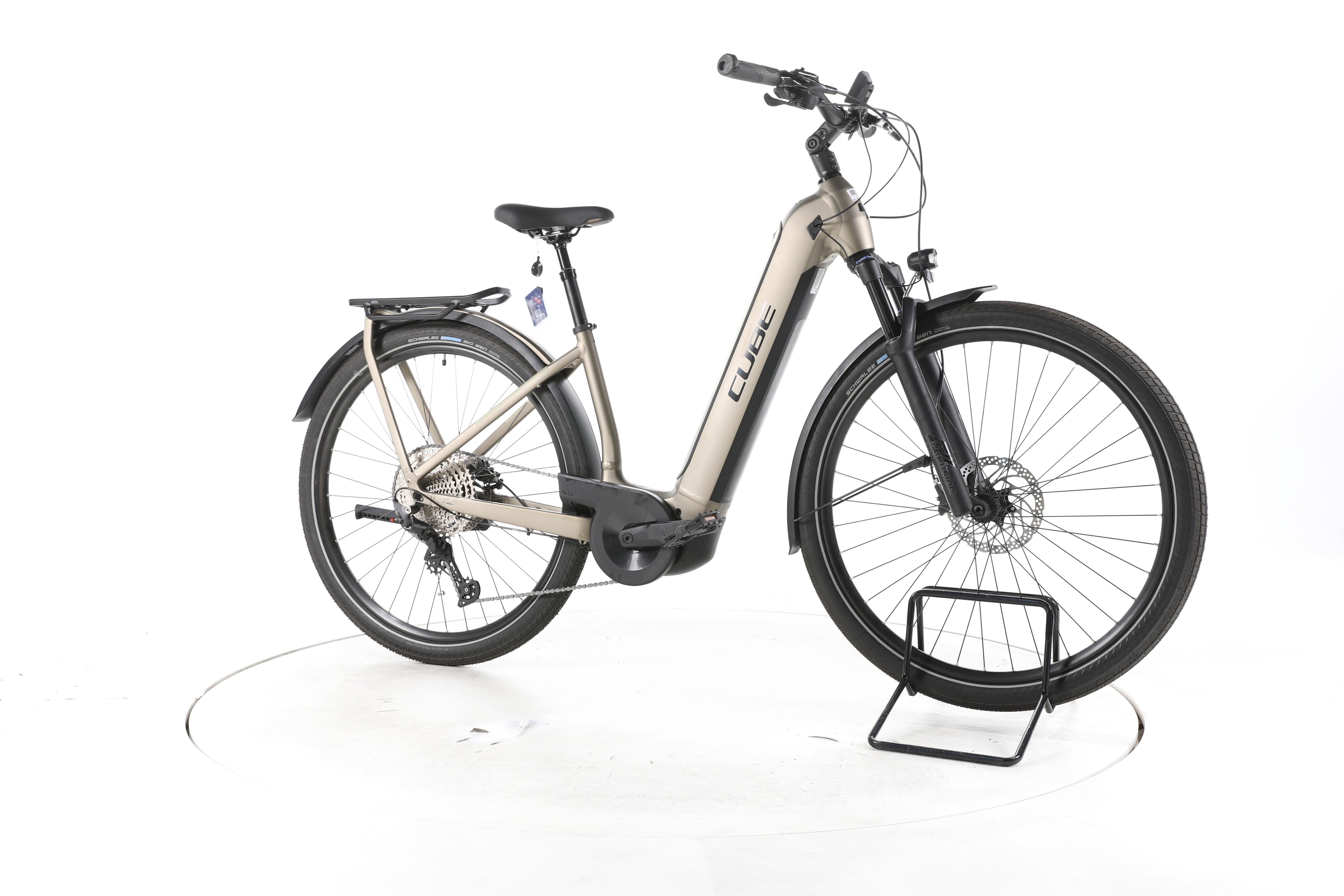 Cube Kathmandu Hybrid Pro Trekking E-Bike Tiefeinsteiger - Image 2