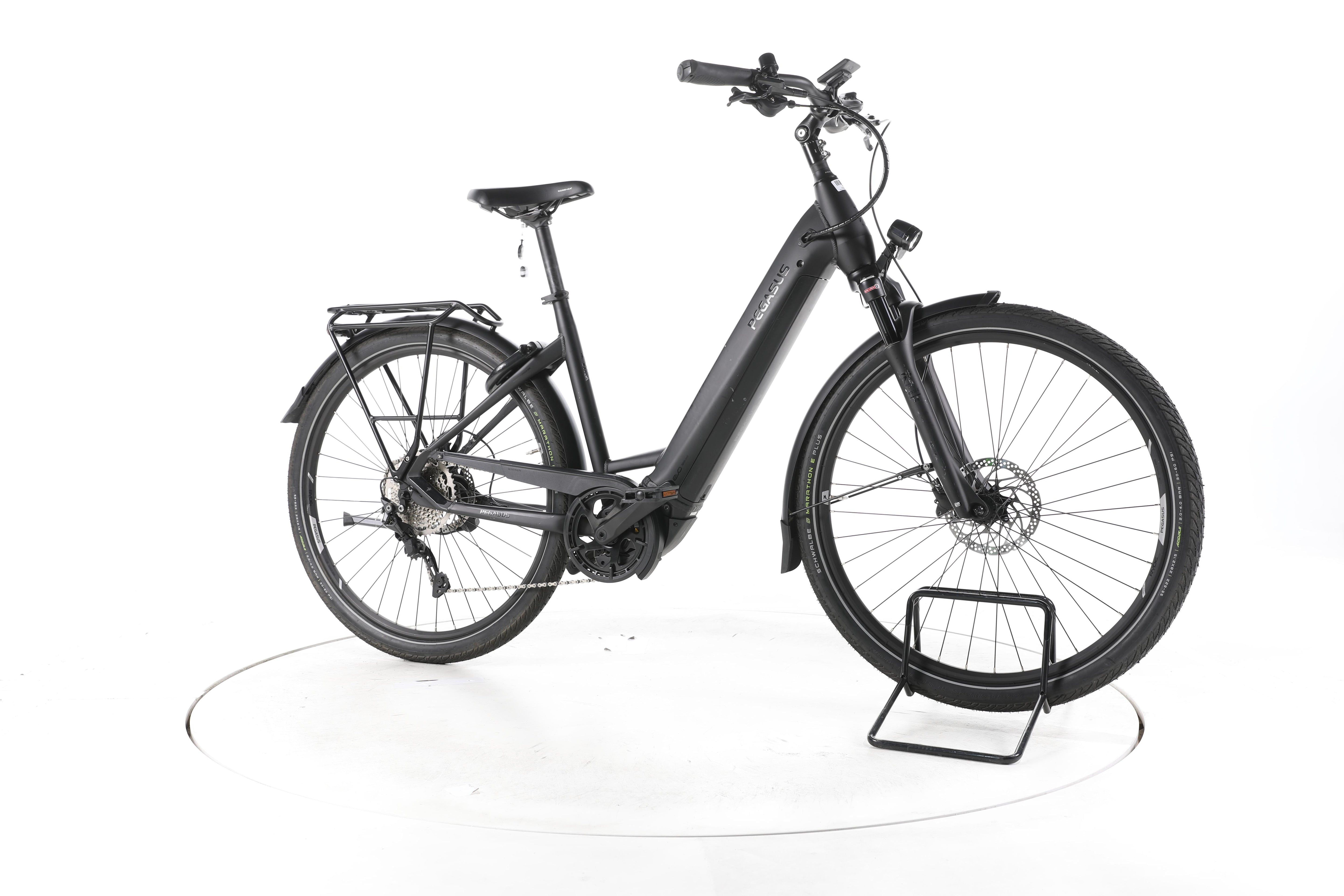 Pegasus Premio EVO Lite Trekking E-Bike Tiefeinsteiger - Image 2