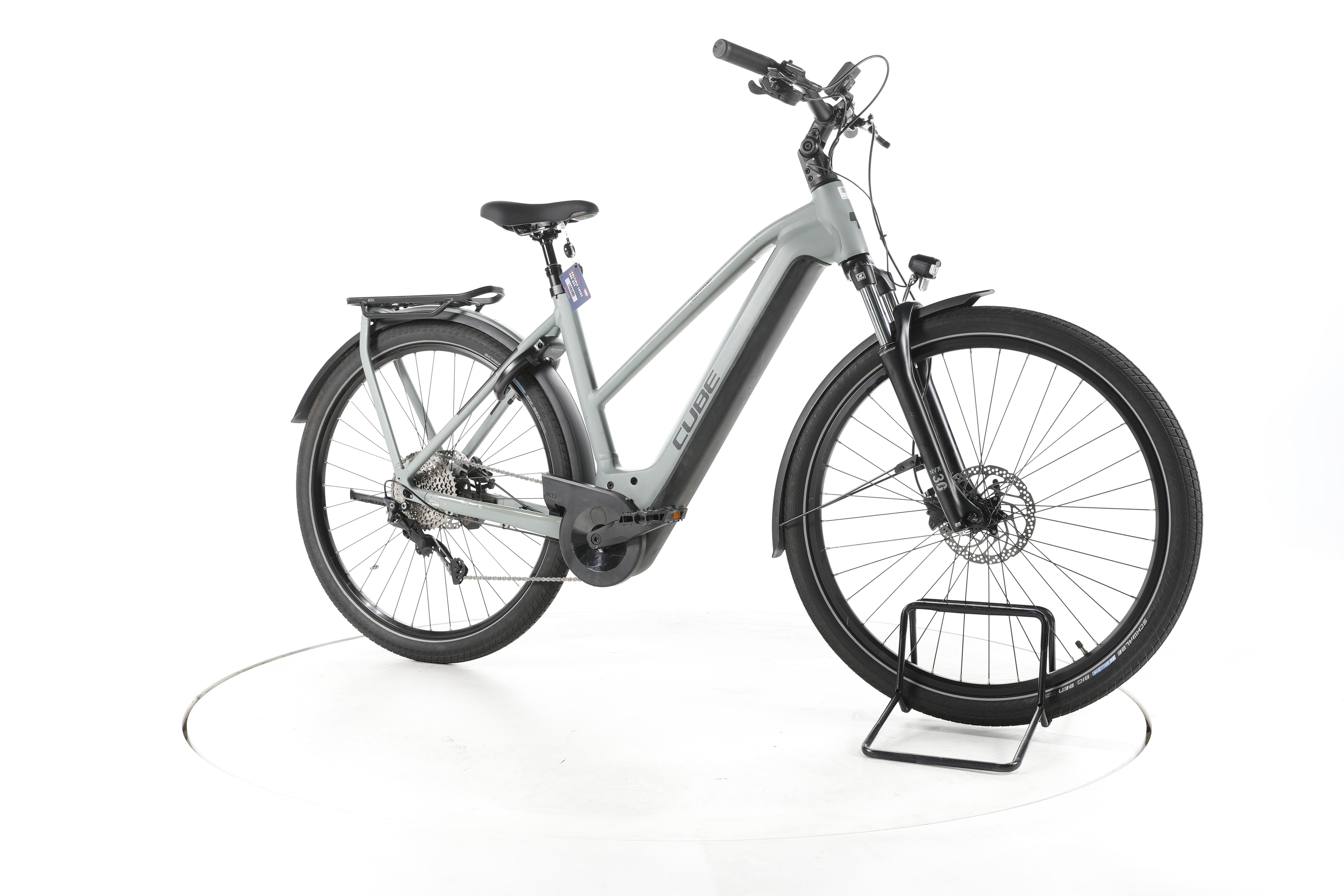 Cube Kathmandu Hybrid ONE Trekking E-Bike - Image 2