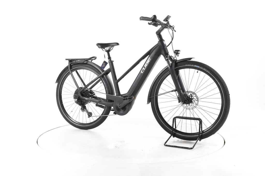 Cube Touring Hybrid Pro Trekking E-Bike - Image 2