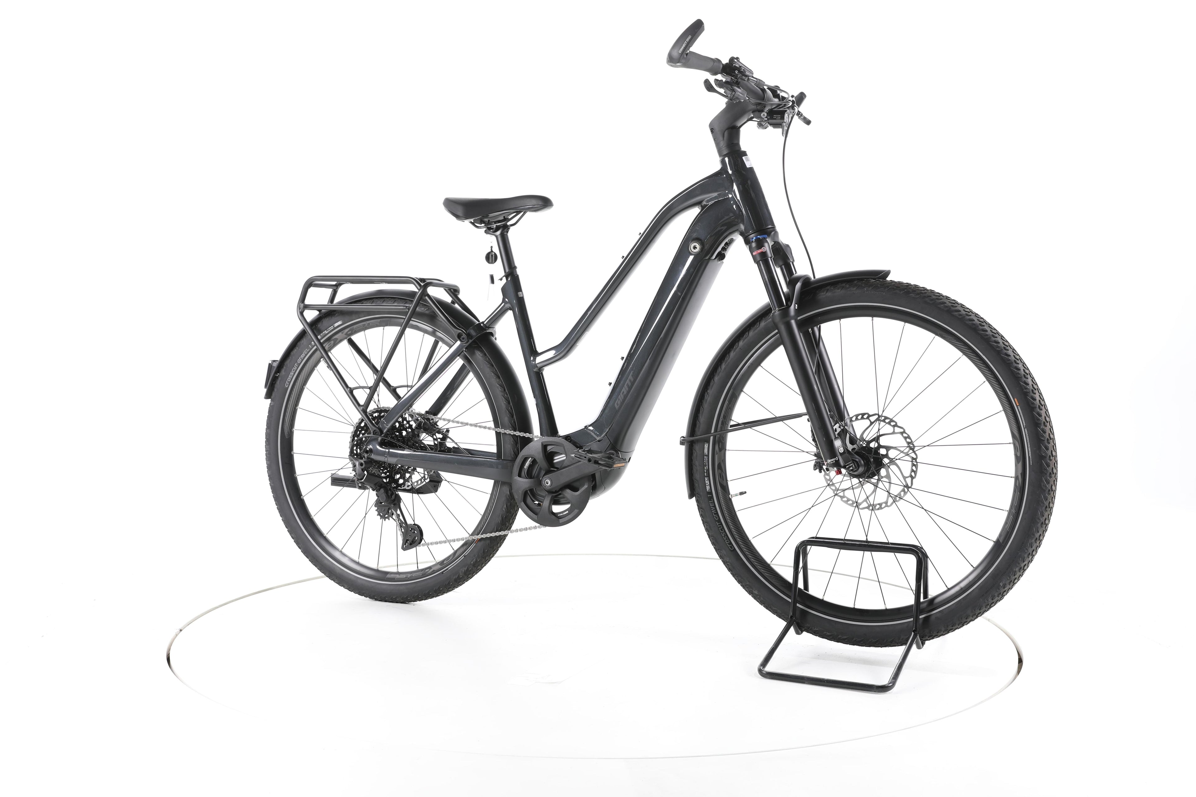 Giant Explore E+0 Pro STA Trekking E-Bike 2023 - Image 2