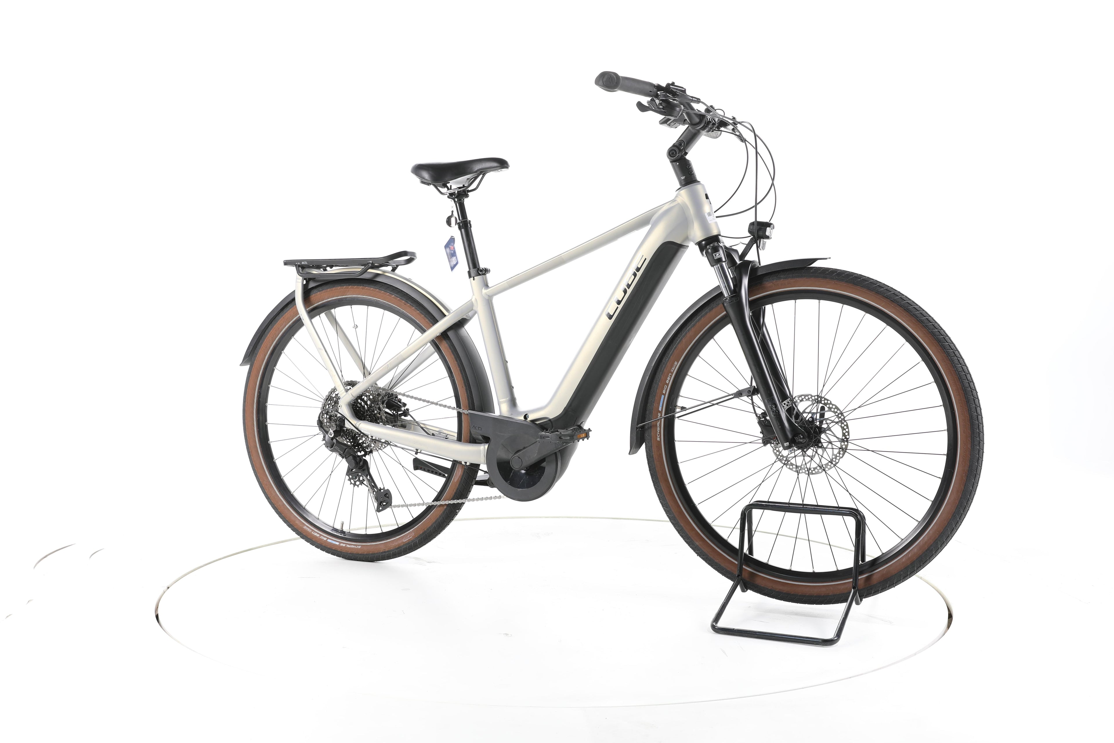 Cube Touring Hybrid Pro Trekking E-Bike 2024 - Image 2